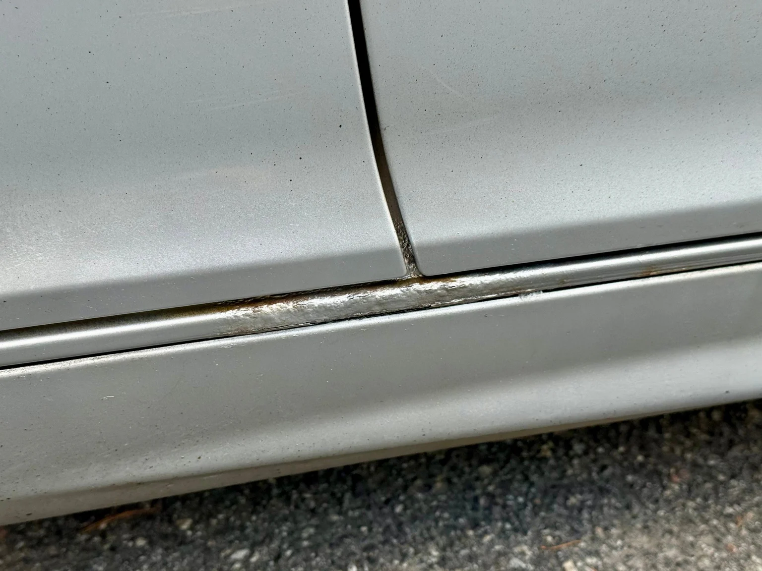 Exterior image of 2000 BMW 328Ci Coupé (23)