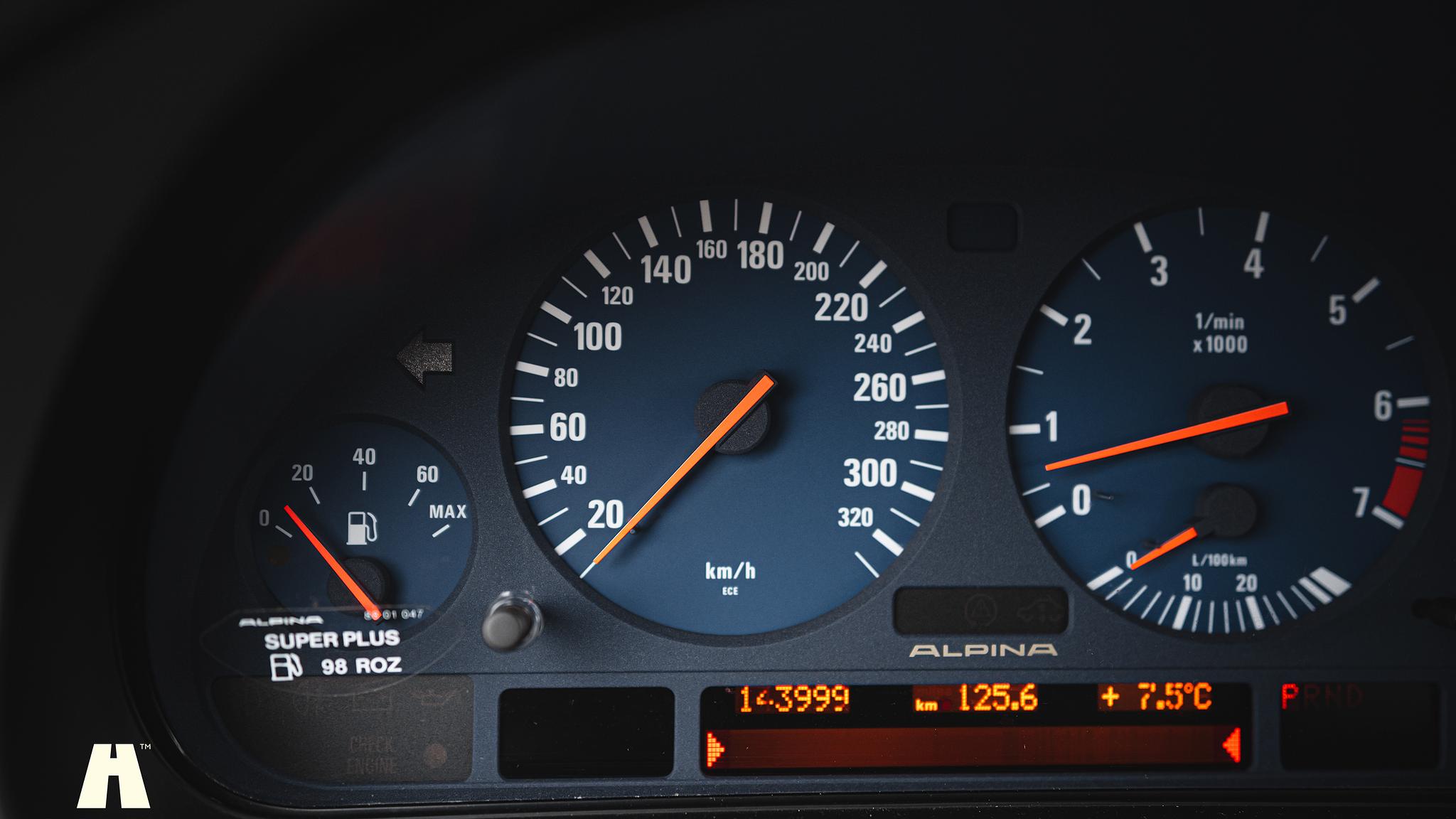 Innenraumfoto von 1998 Alpina B10 V8