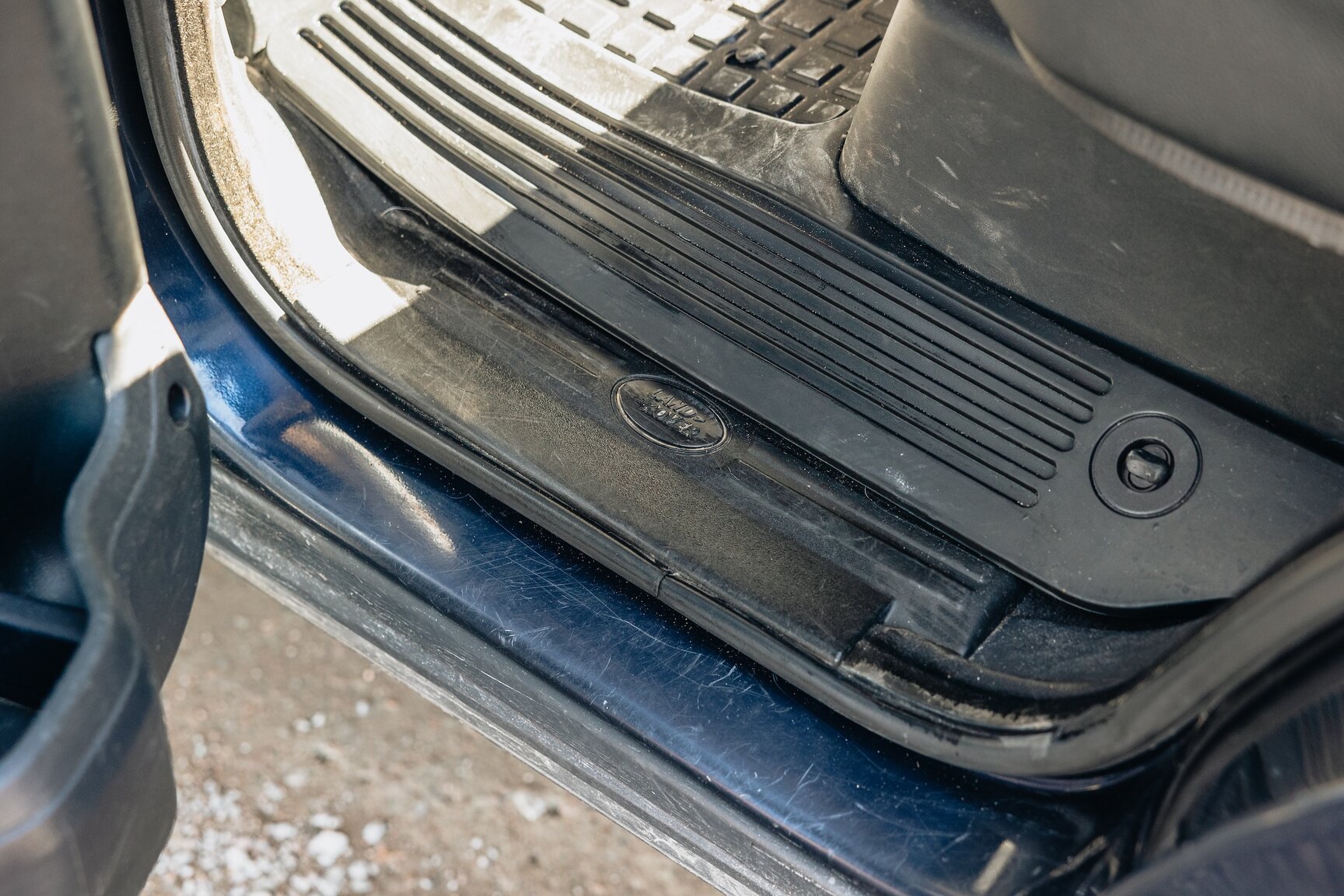 Innenraumfoto von 2015 Land Rover Discovery 3.0 TDV6