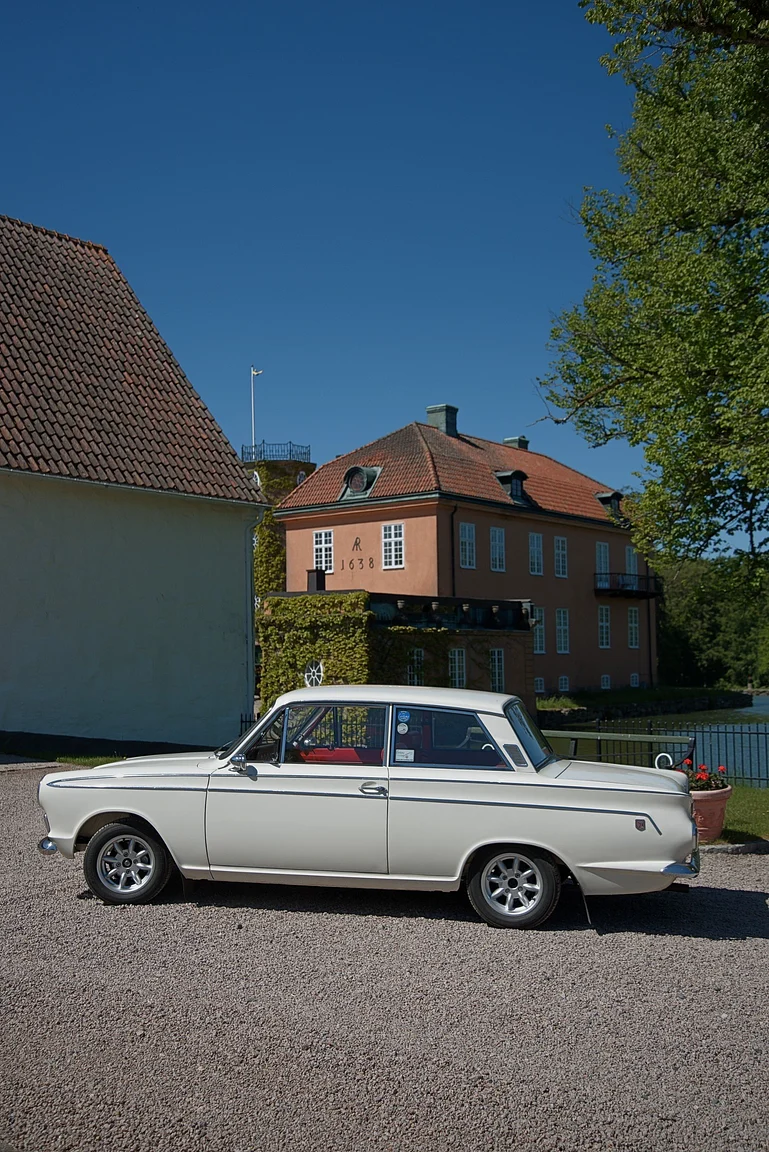 Exteriörbild på 1966 Ford  Cortina GT (24)