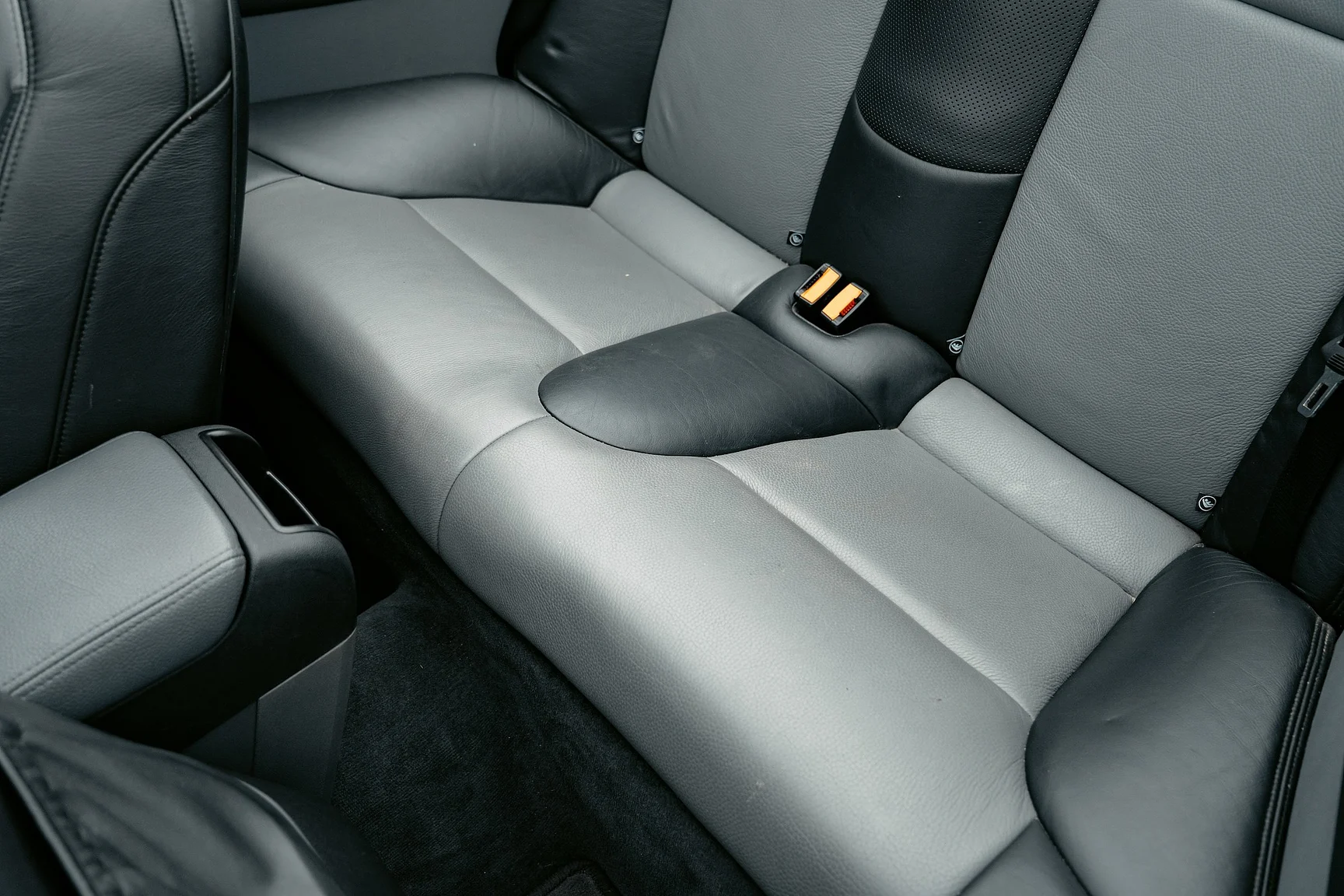 Innenraumfoto von 2004 SAAB 9-3 Aero 2.0T Cabriolet (23)