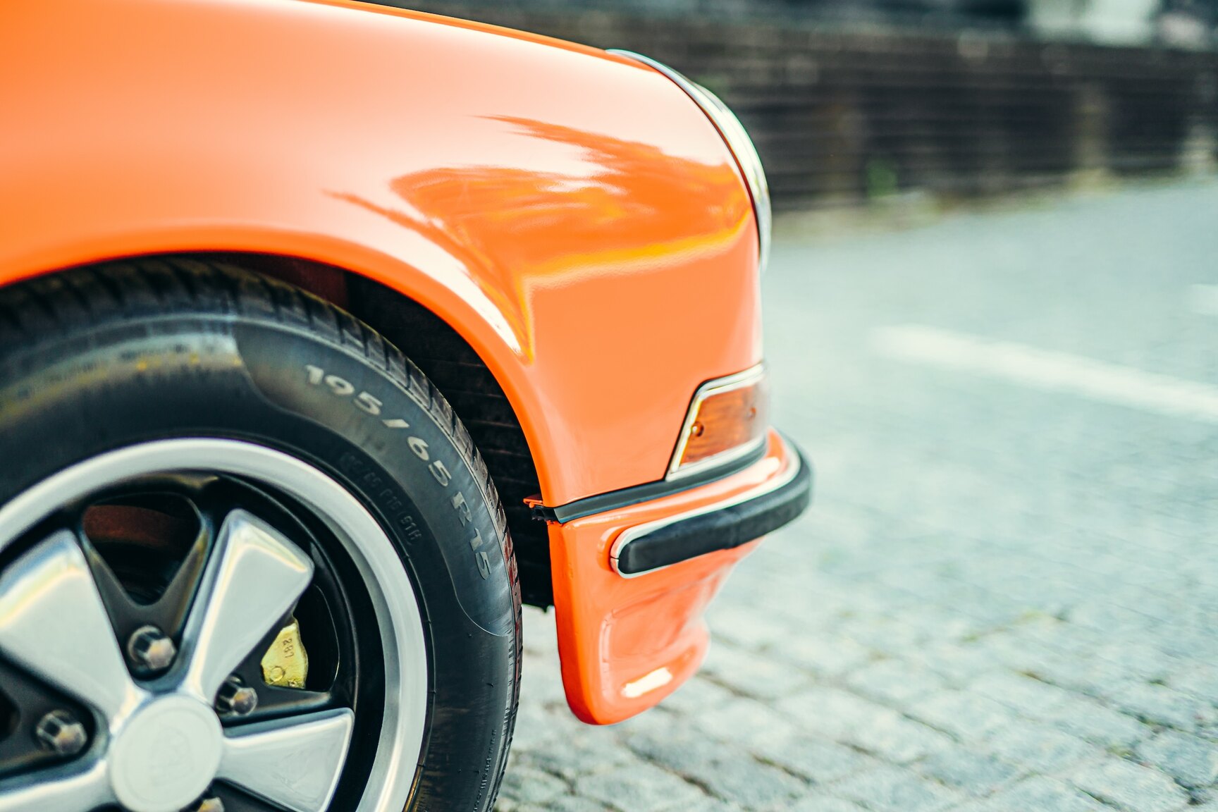 Exterior image of 1972 Porsche 911E