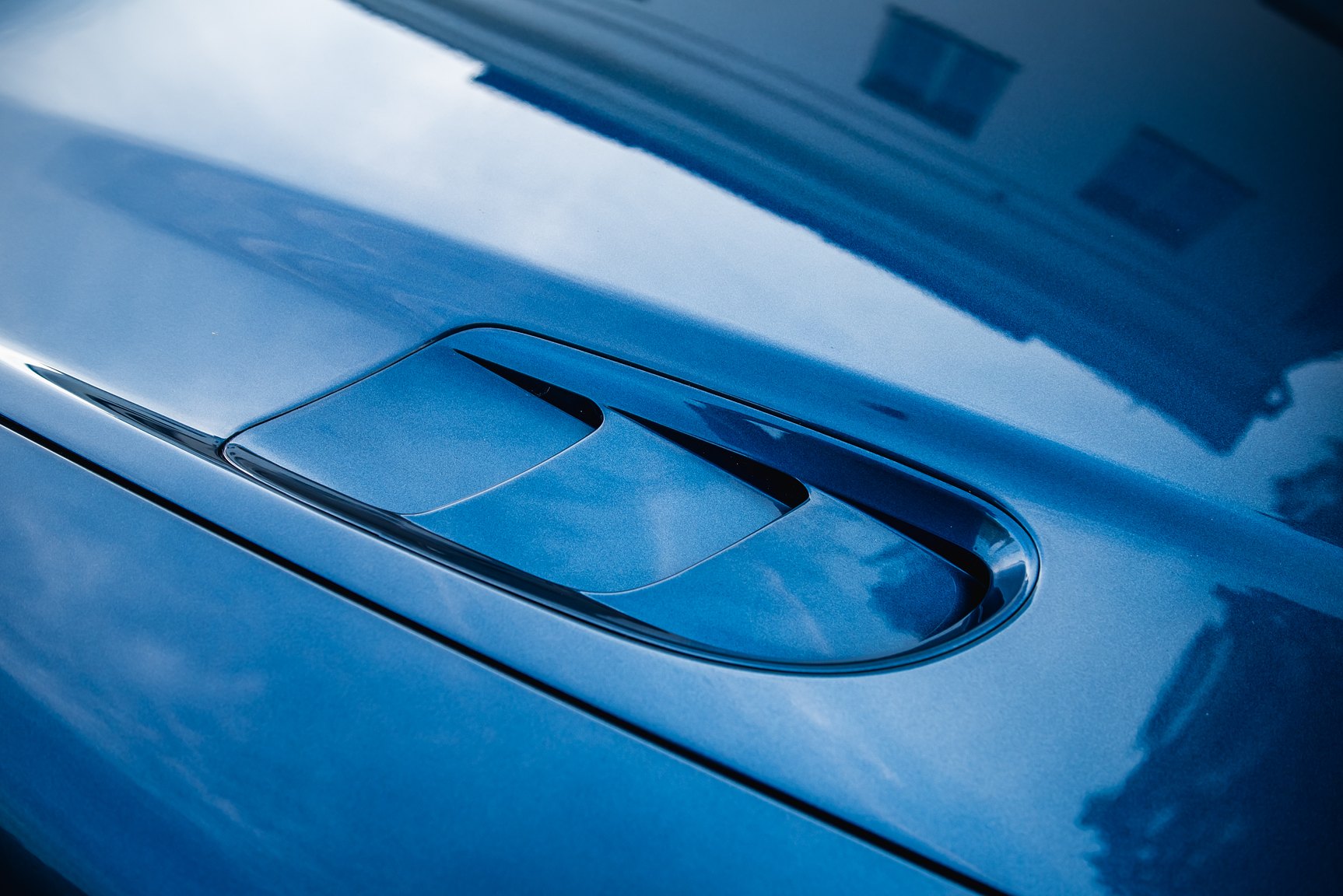 Exterior image of 2000 Maserati 3200 GT