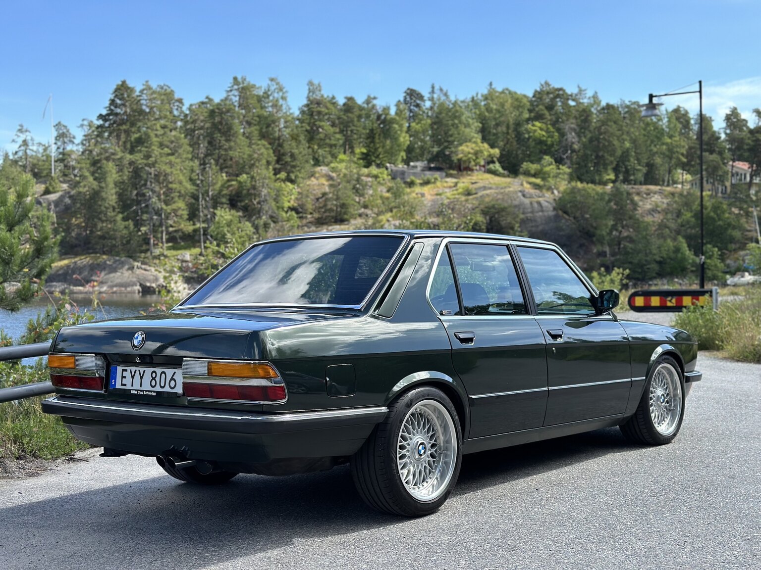 Exteriörbild på 1985 BMW 525E