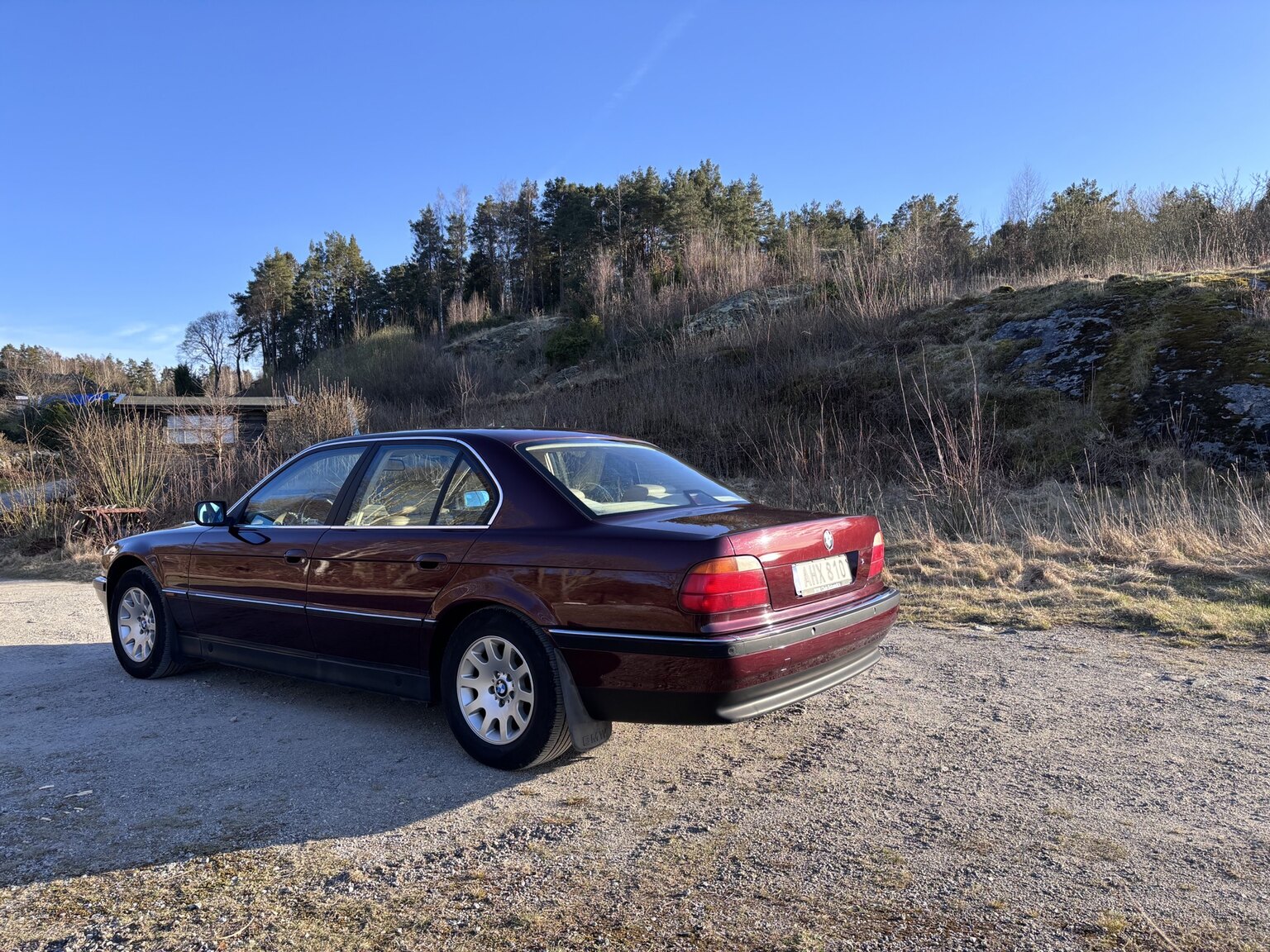 Exterior image of 1996 BMW 728iA