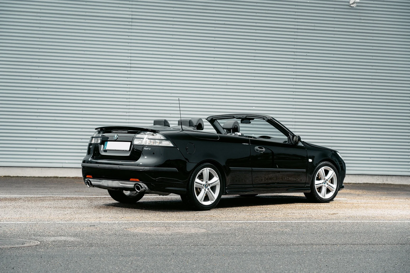 Exterior image of 2004 SAAB 9-3 Aero 2.0T Cabriolet (5)