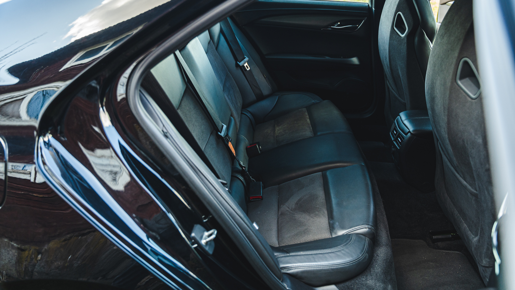 Innenraumfoto von 2016 Cadillac ATS-V (56)