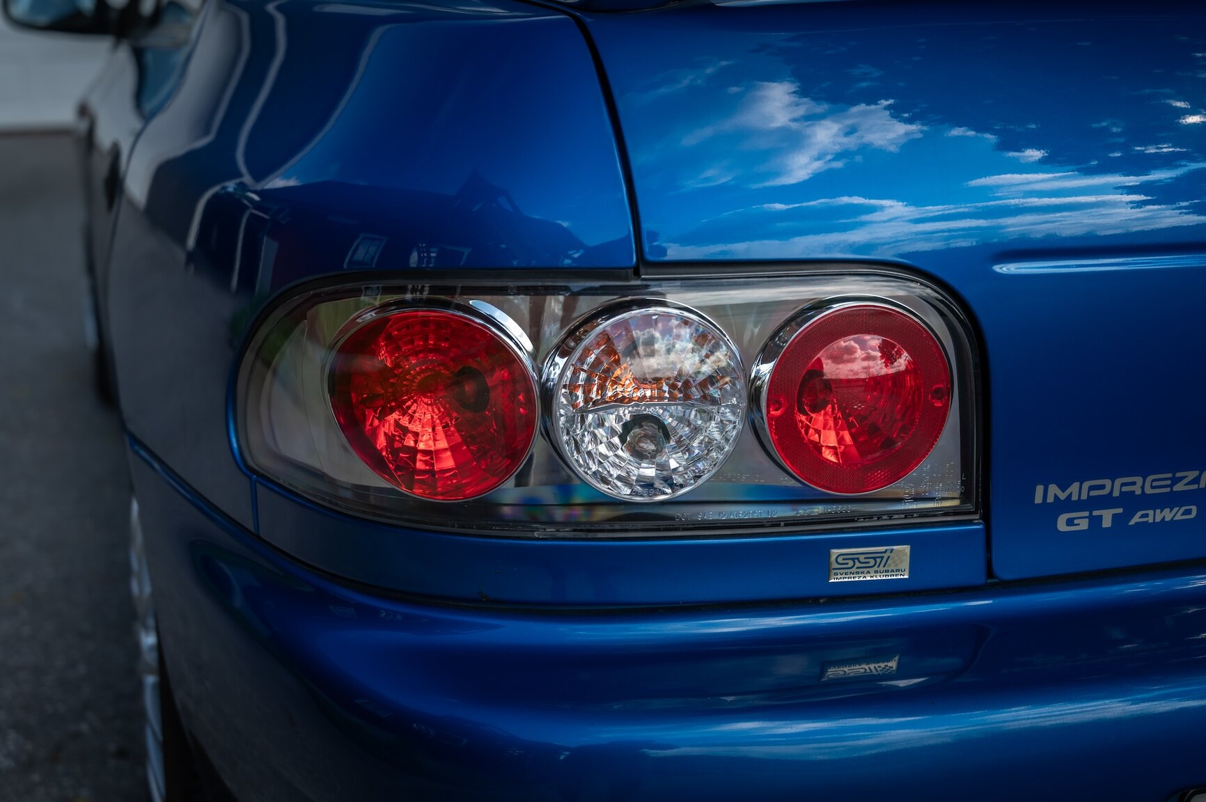 Exterior image of 1999 Subaru Impreza GT (30)