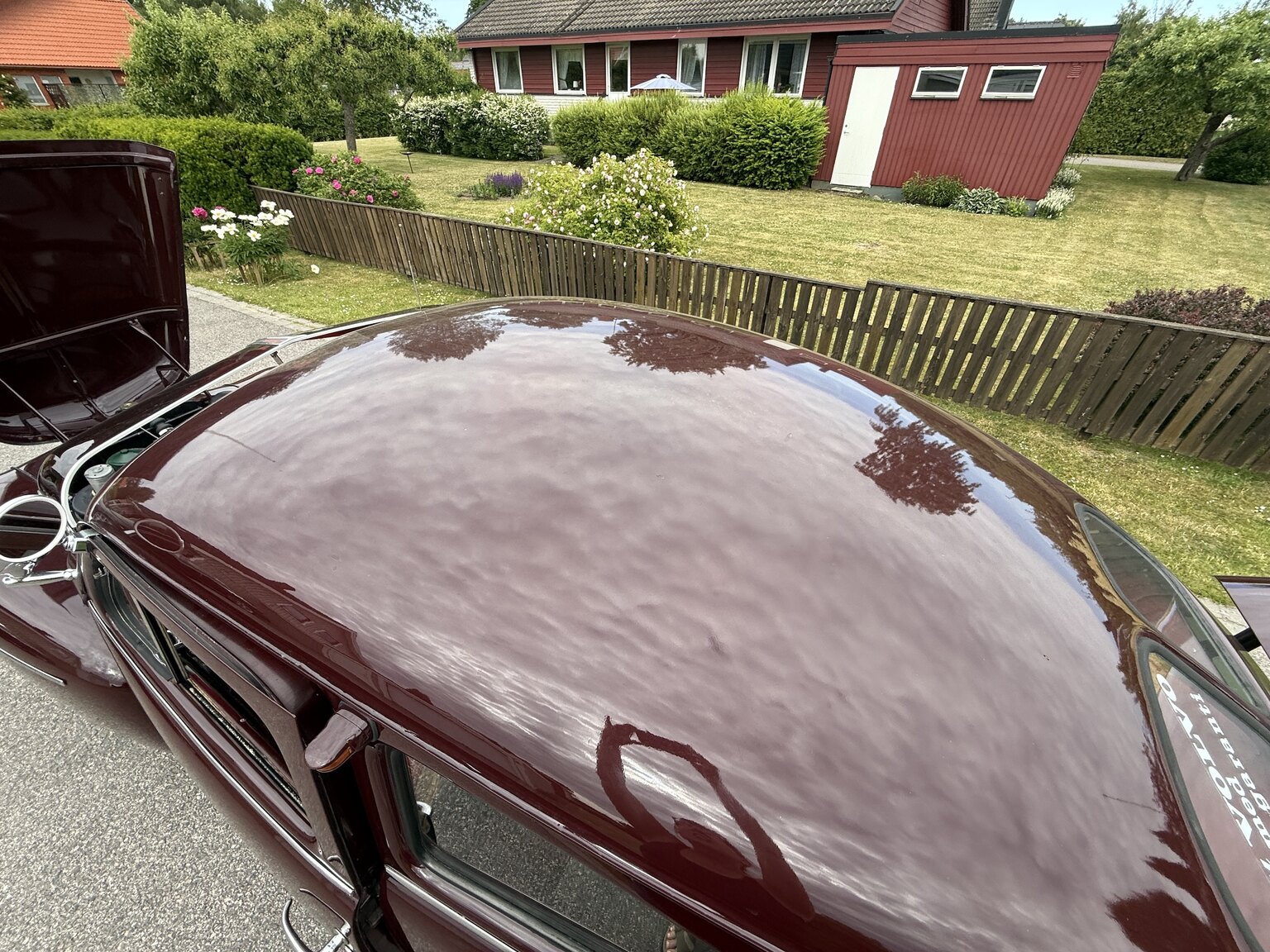 Exterior image of 1953 Volvo PV 444 ES
