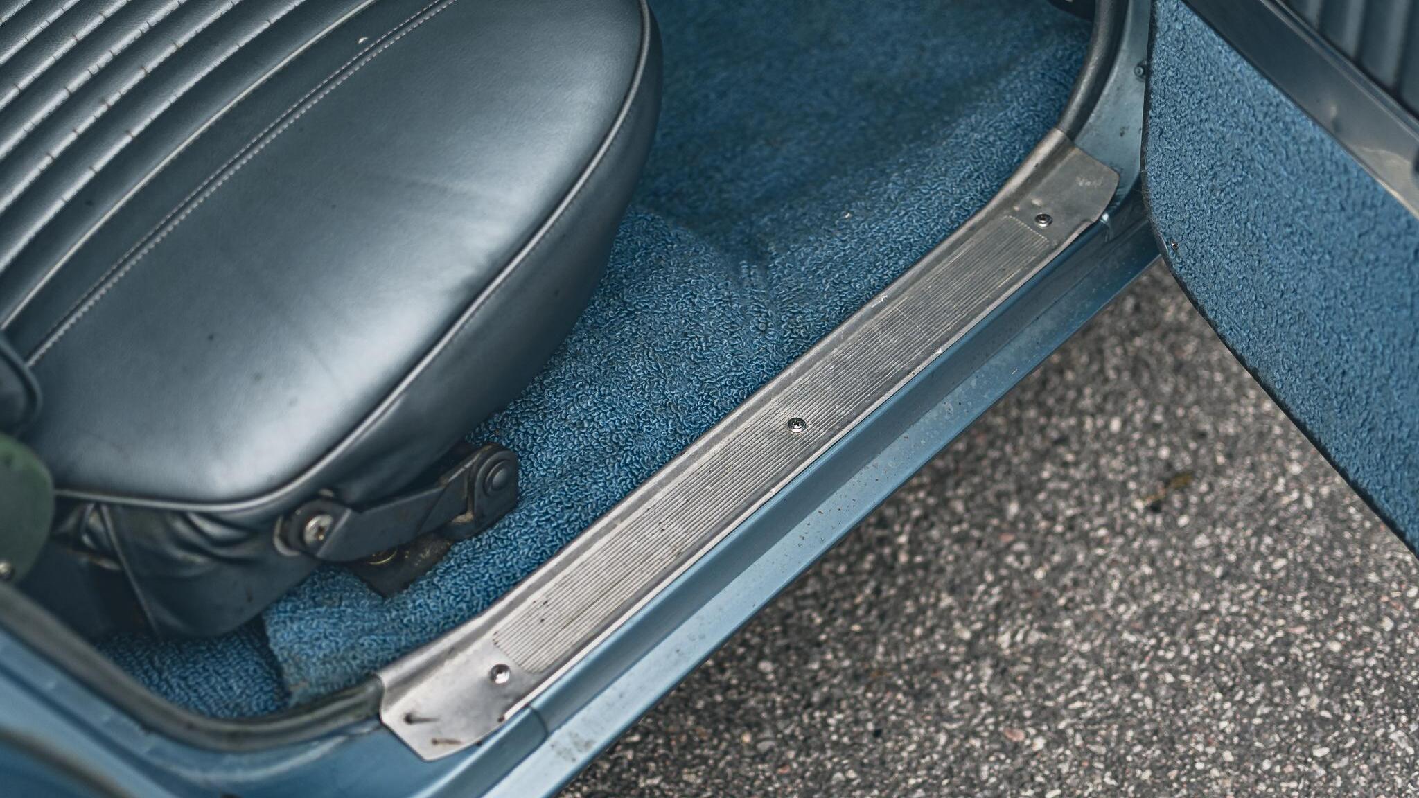 Innenraumfoto von 1968 Oldsmobile Vista Cruiser