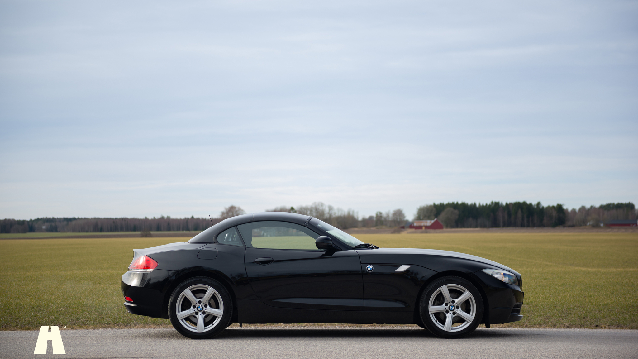 Exterior image of 2009 BMW Z4 S-Drive23i (12)