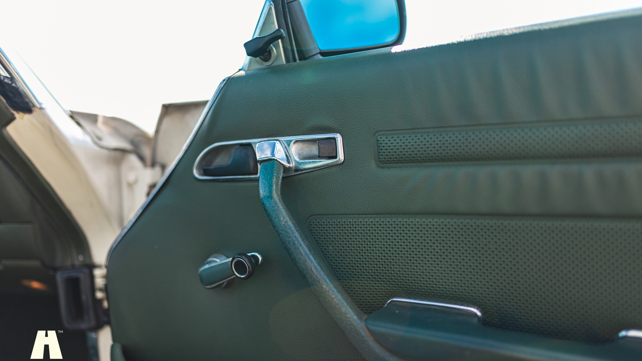 Innenraumfoto von 1972 Mercedes-Benz 350 SL (14)