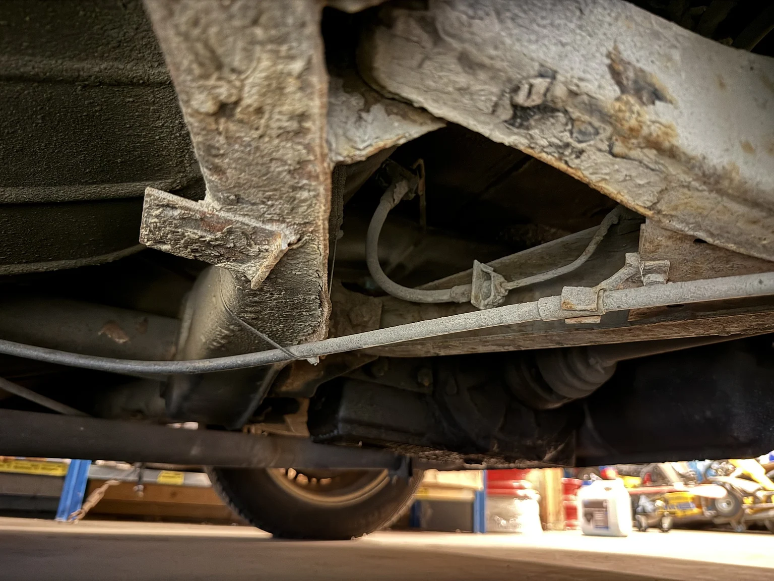 Image of 1970 BMW New Class 4-dörrars Sedan mechanics (21)
