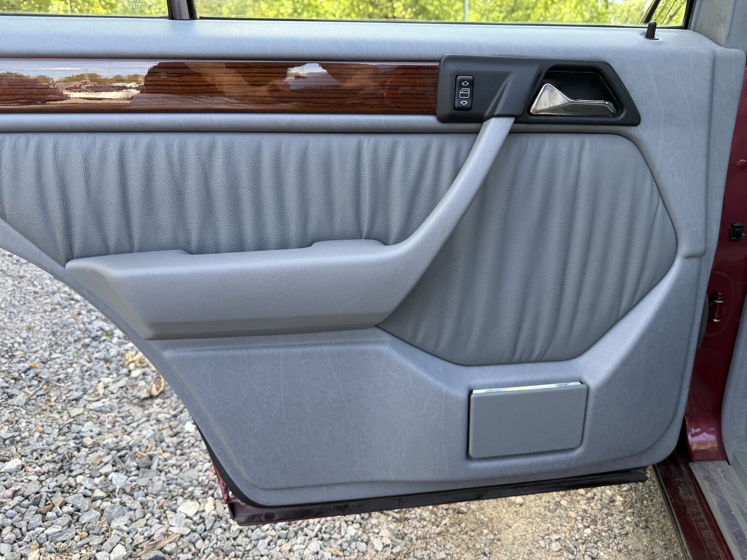 Interior image of 1991 Mercedes-Benz 300 E-24
