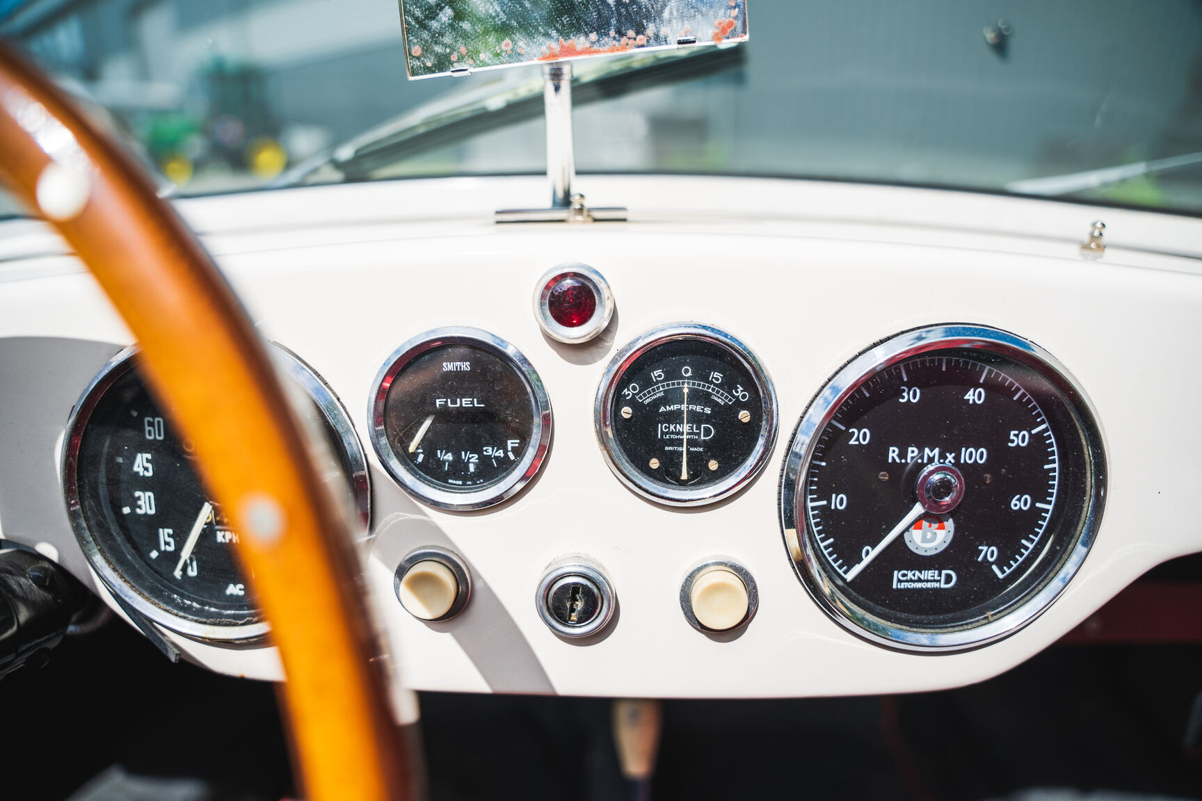 Interior image of 1960 Berkeley B95 (25)