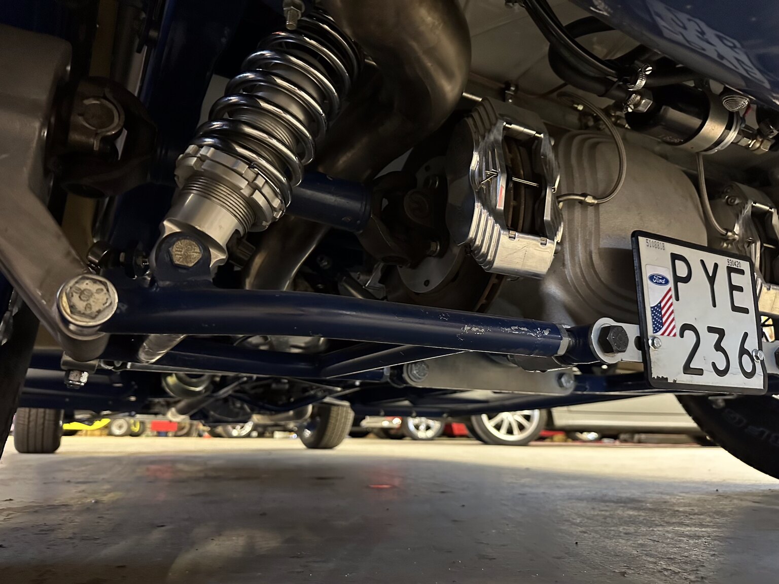 Image of 1932 Custom Ford Rod White Ice mechanics