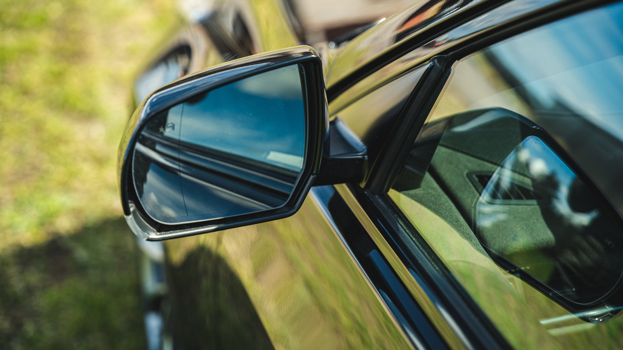 Exteriörbild på 2016 Cadillac ATS-V (38)