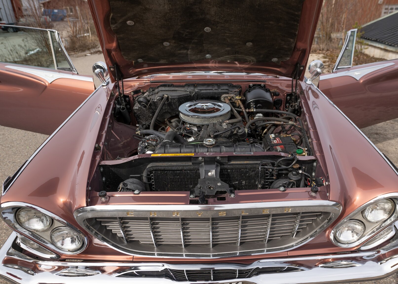 Image of 1961 Chrysler New Yorker Sedan (2) mechanics