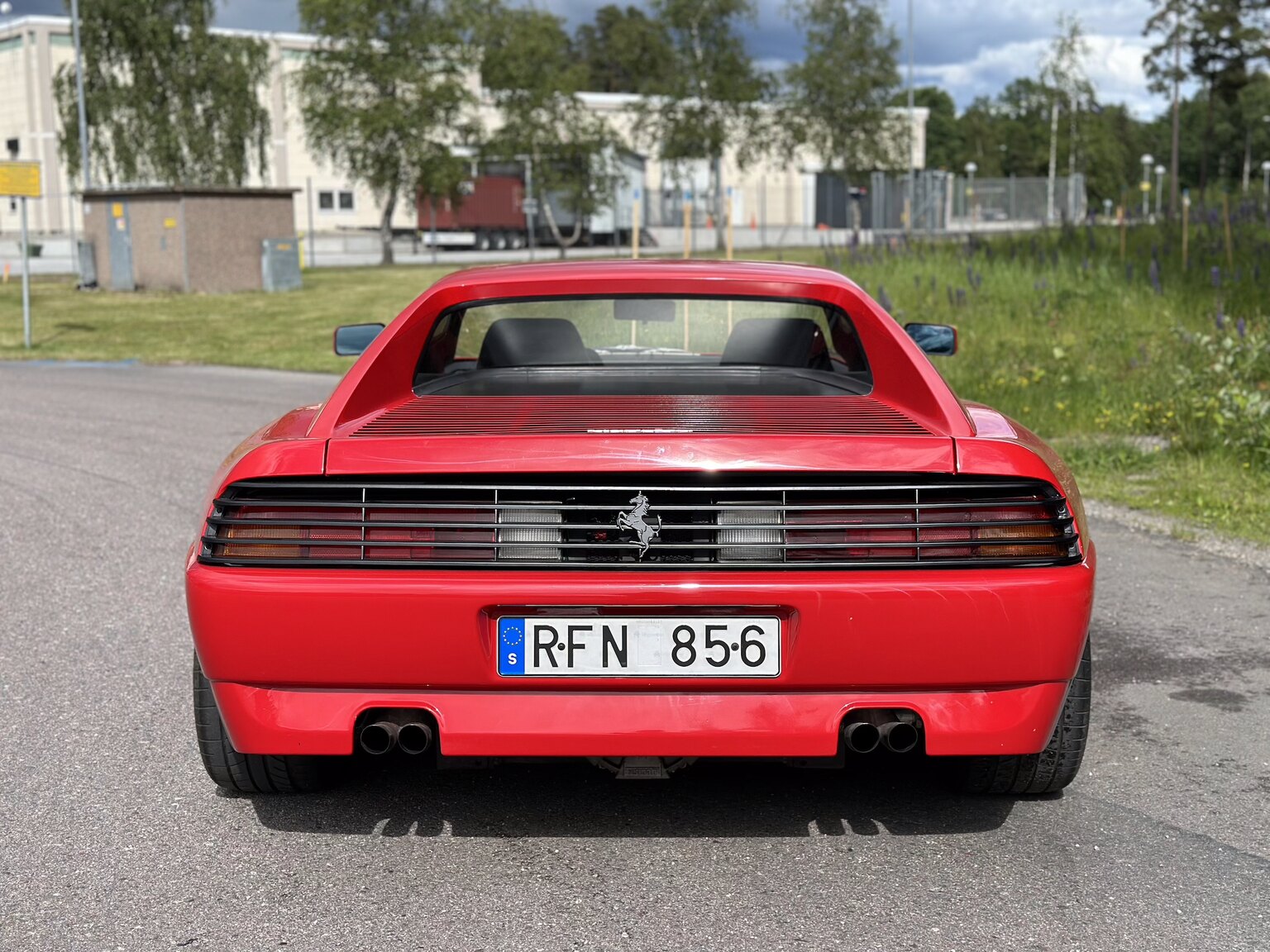 Aussenfoto 1990 Ferrari 348 (6)