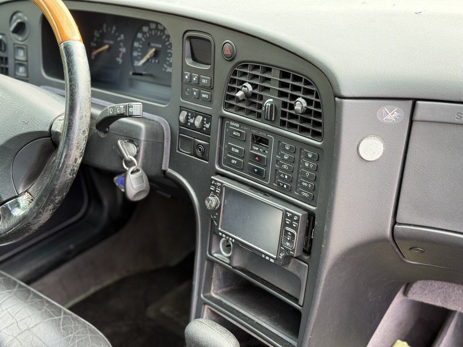 Interior image of 1997 Saab 9000 2.3 CS Turbo A50