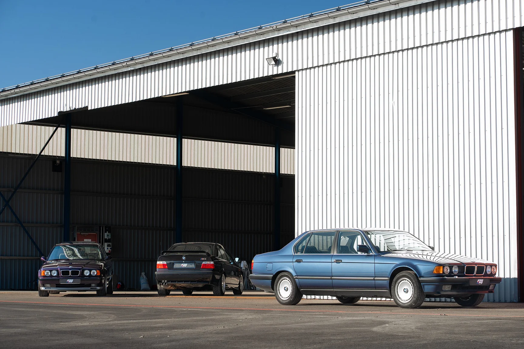 Exteriörbild på 1989 BMW 750iA (25)