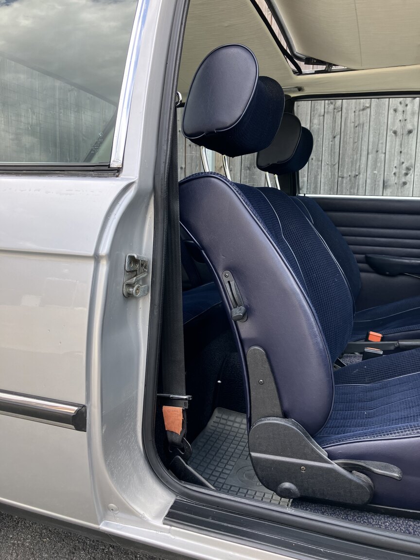 Innenraumfoto von 1979 BMW 323i