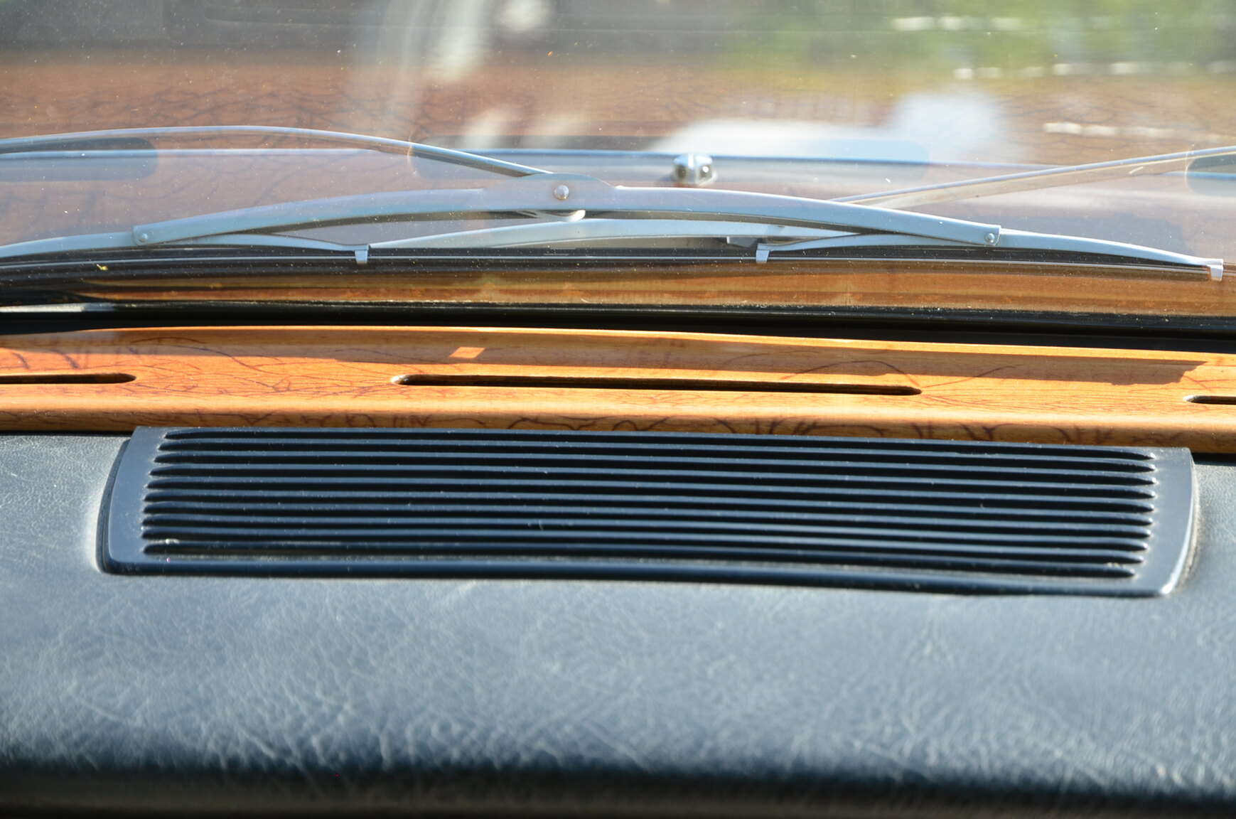Interior image of 1968 Mercedes-Benz W109 300 SEL 6.3