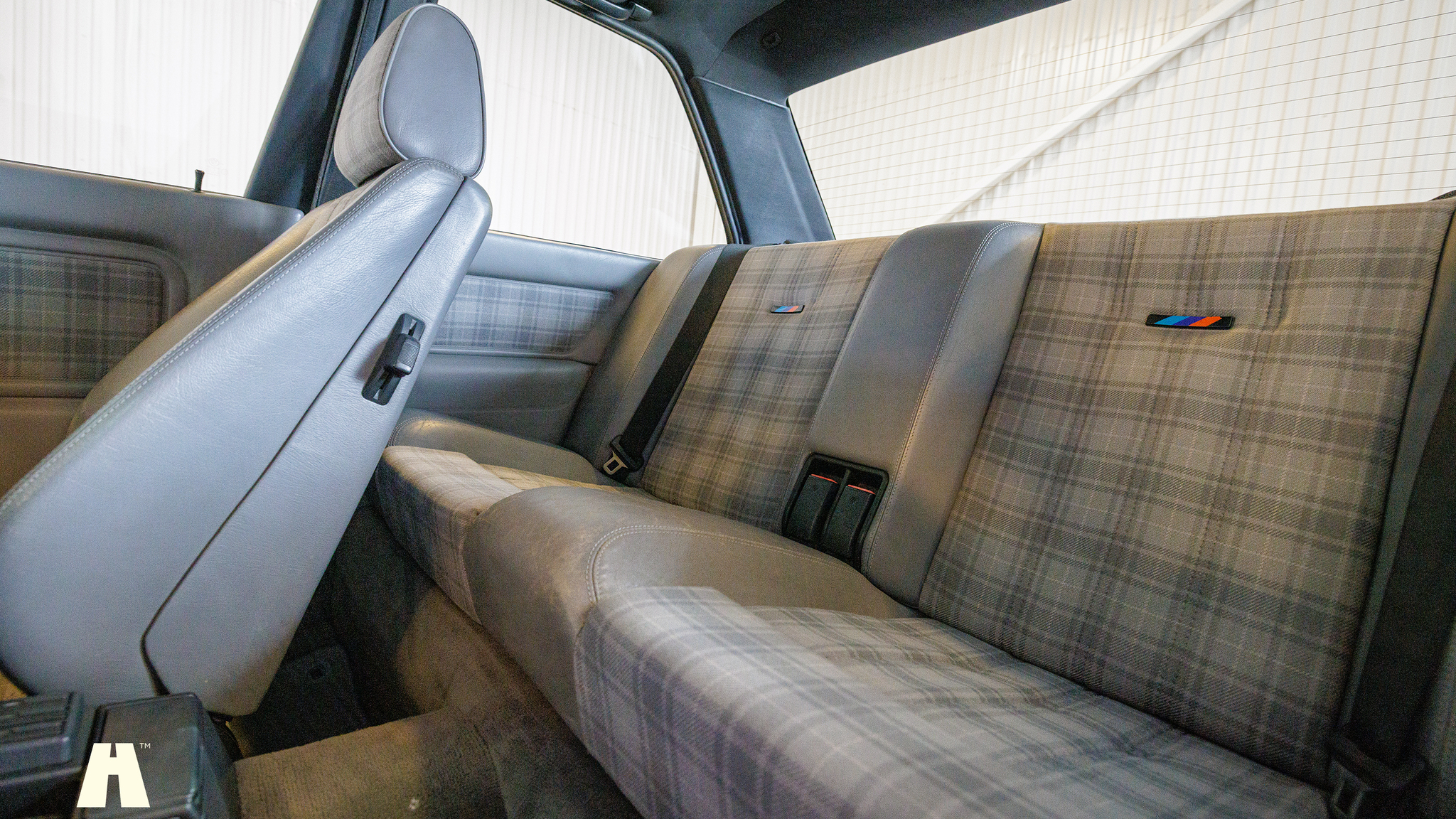 Interiörbild 1988 BMW E30 M3 EVO II