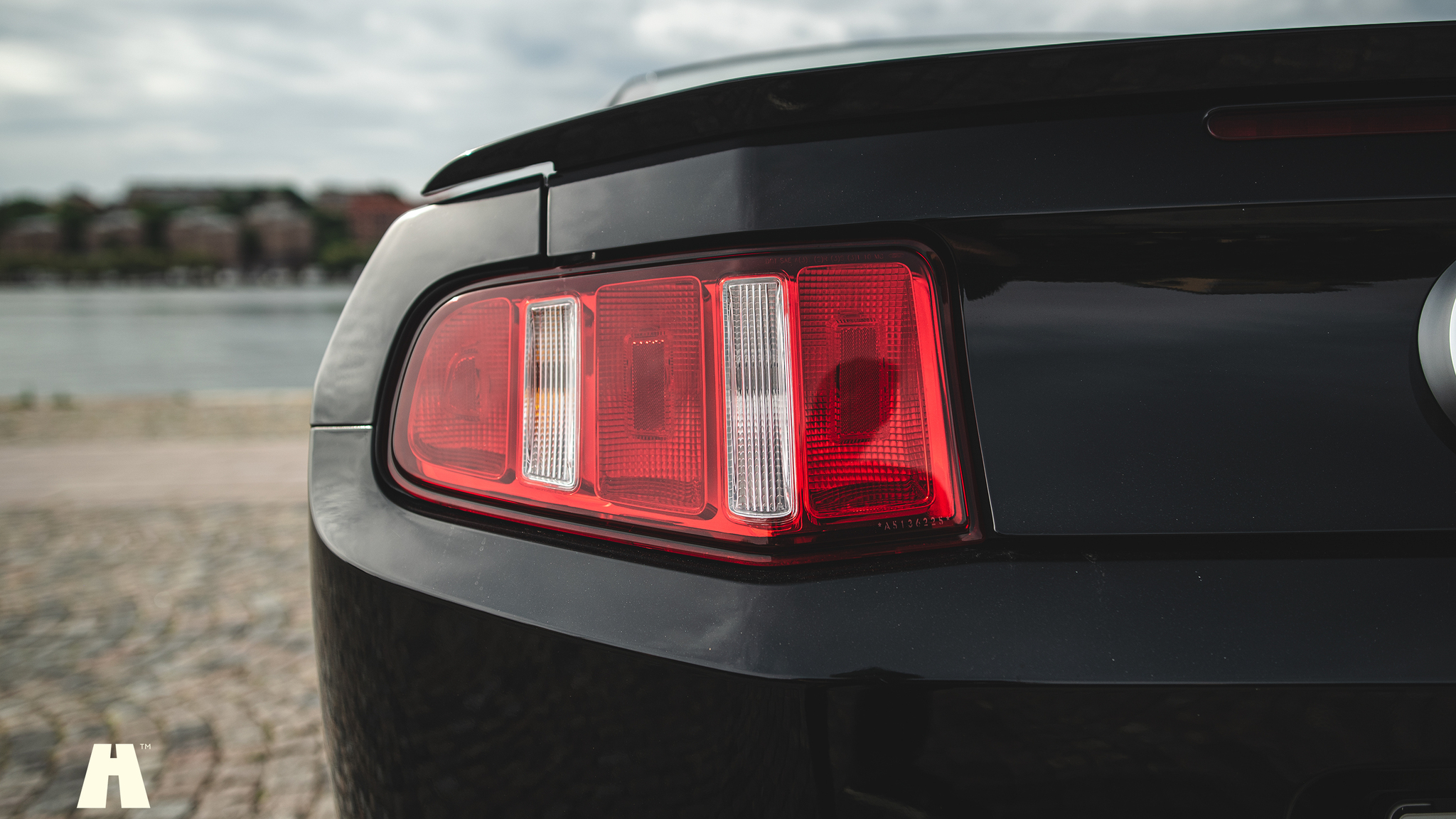 Exterior image of 2010 Ford Mustang GT 