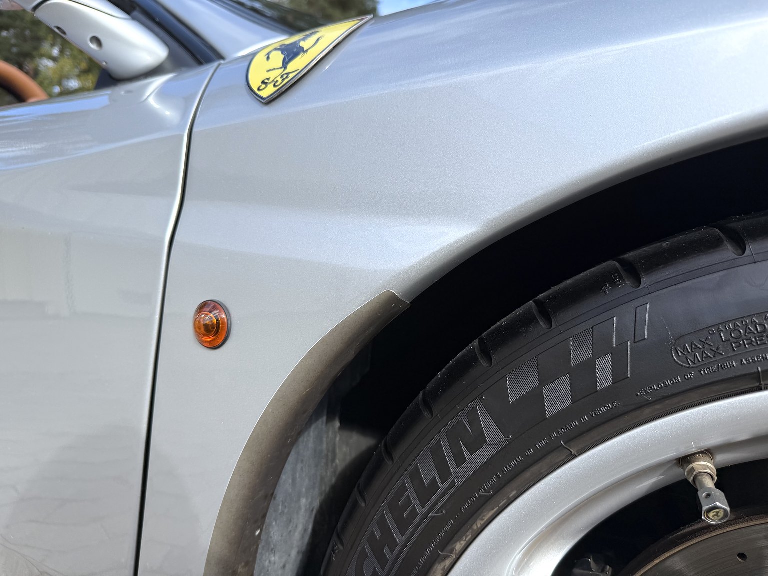 Exteriörbild på 2001 Ferrari 360 Spider