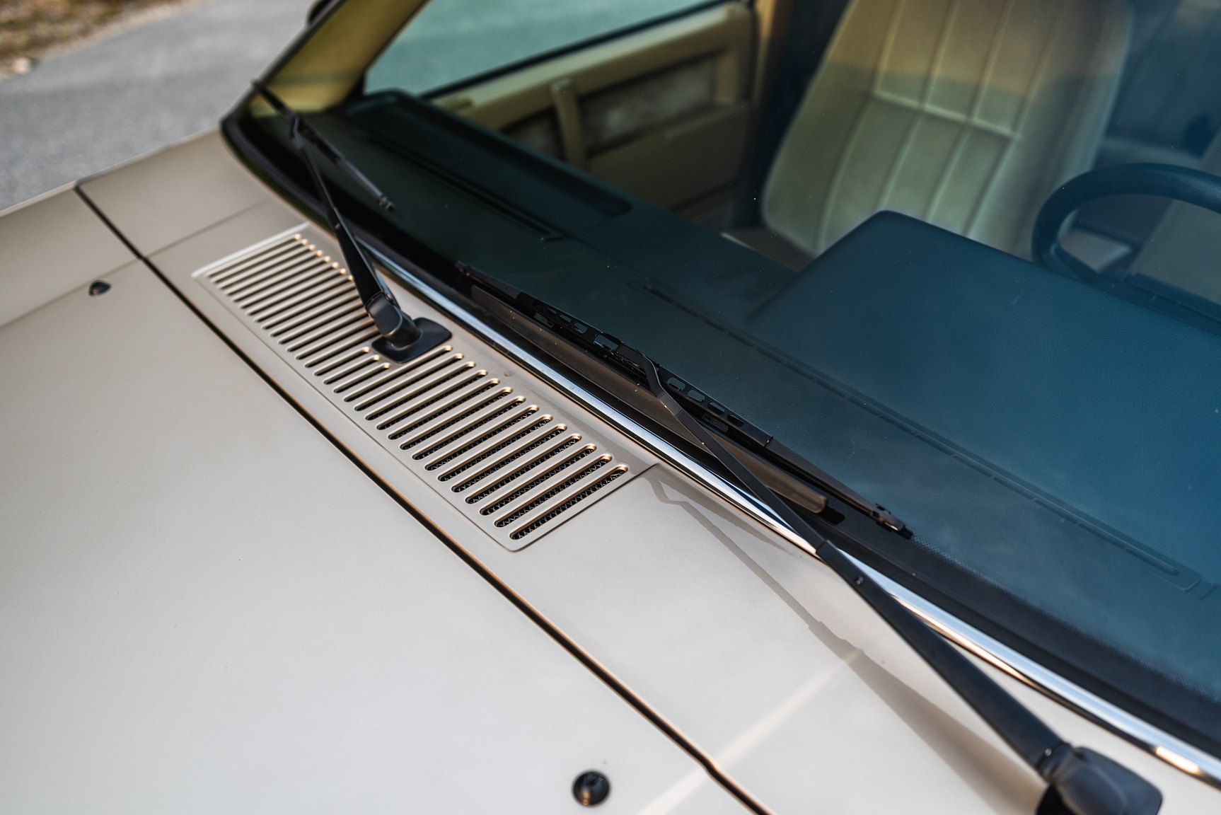 Exterior image of 1986 Volvo 760 GLE 2.8 V6 Automatisk