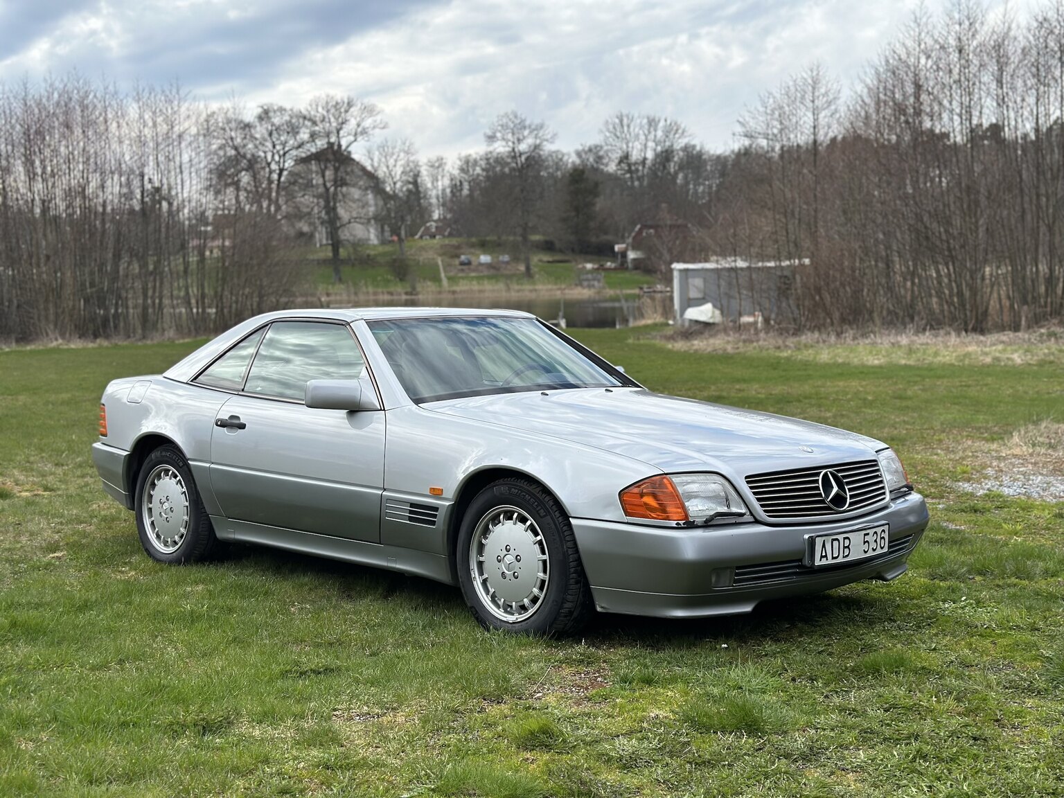Exteriörbild på 1992 Mercedes-Benz SL 500