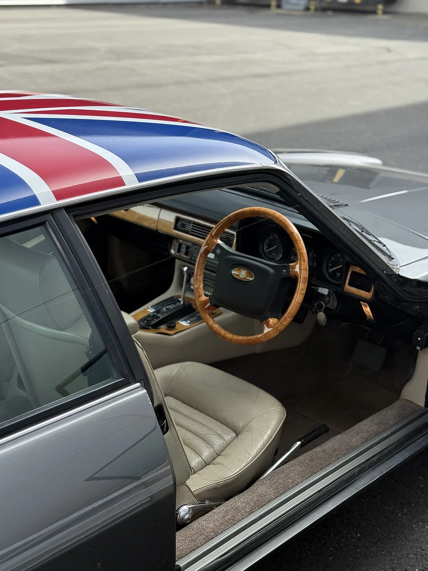 Interior image of 1985 Jaguar XJS HE (4)