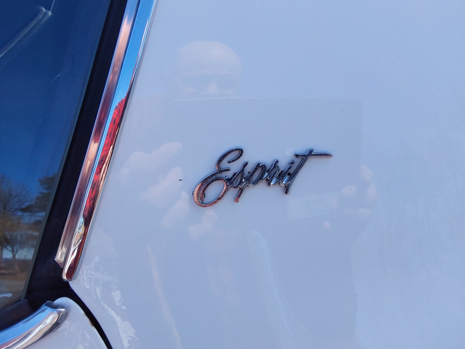 Exteriörbild på 1975 Pontiac Firebird Esprit 