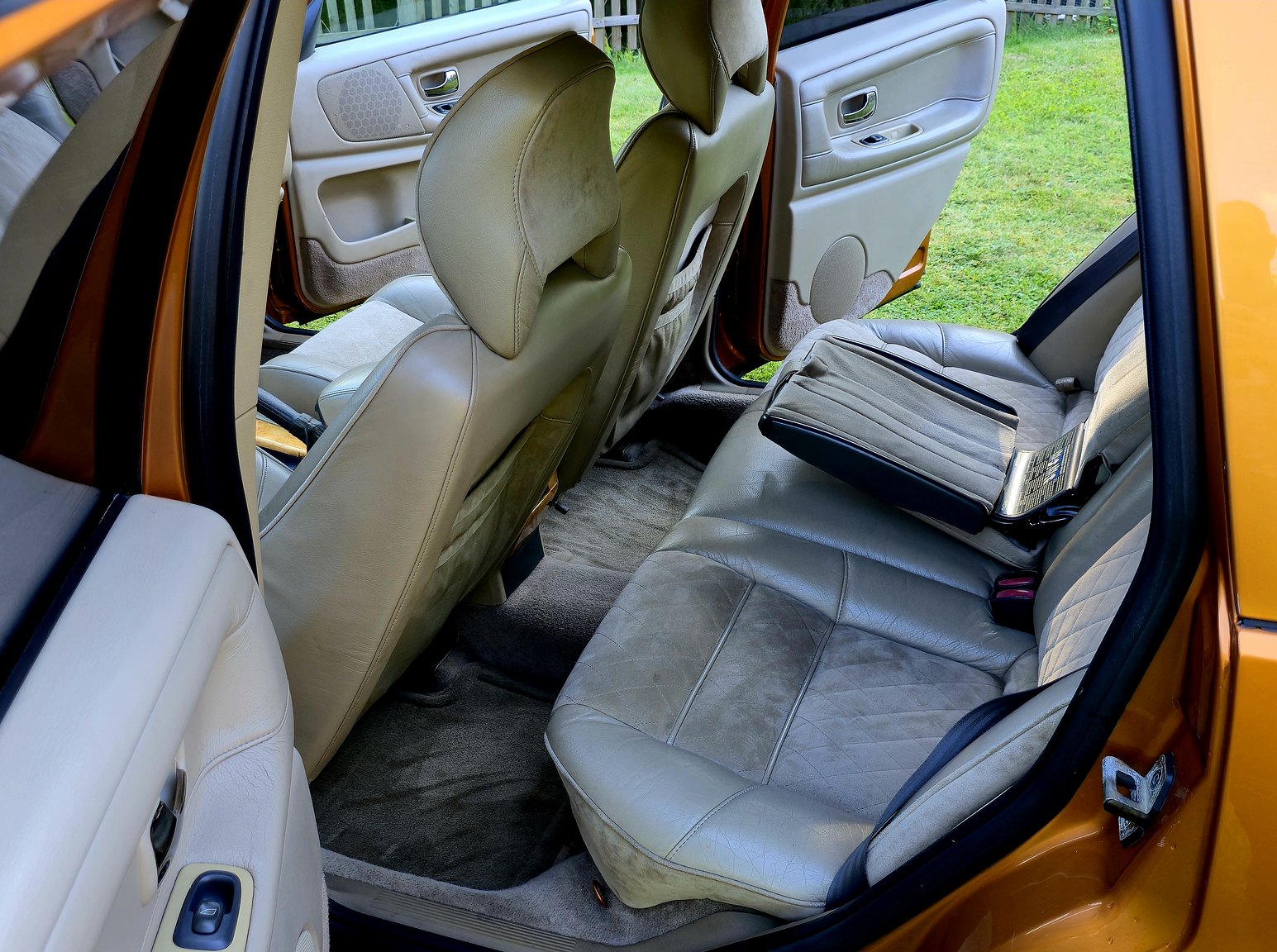 Interior image of 1998 Volvo V70 R 2.3 T Automatisk