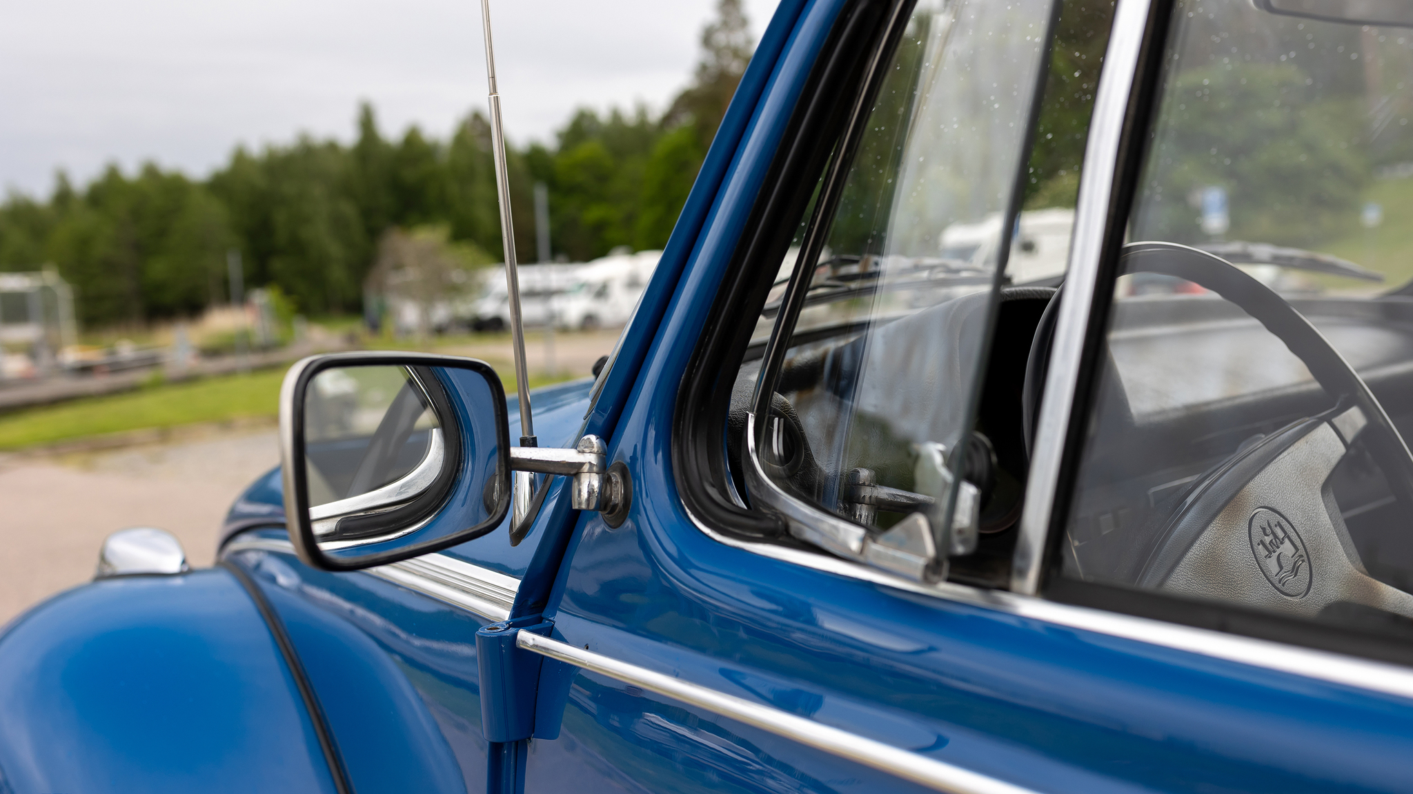 Exterior image of 1973 Volkswagen Beetle 1303S 1600 (38)