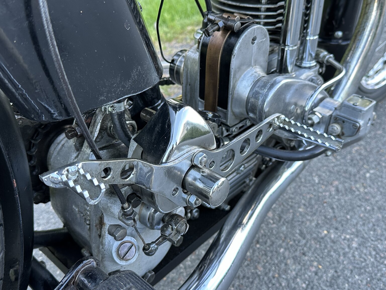 Image of 1933 Husqvarna 350 mechanics