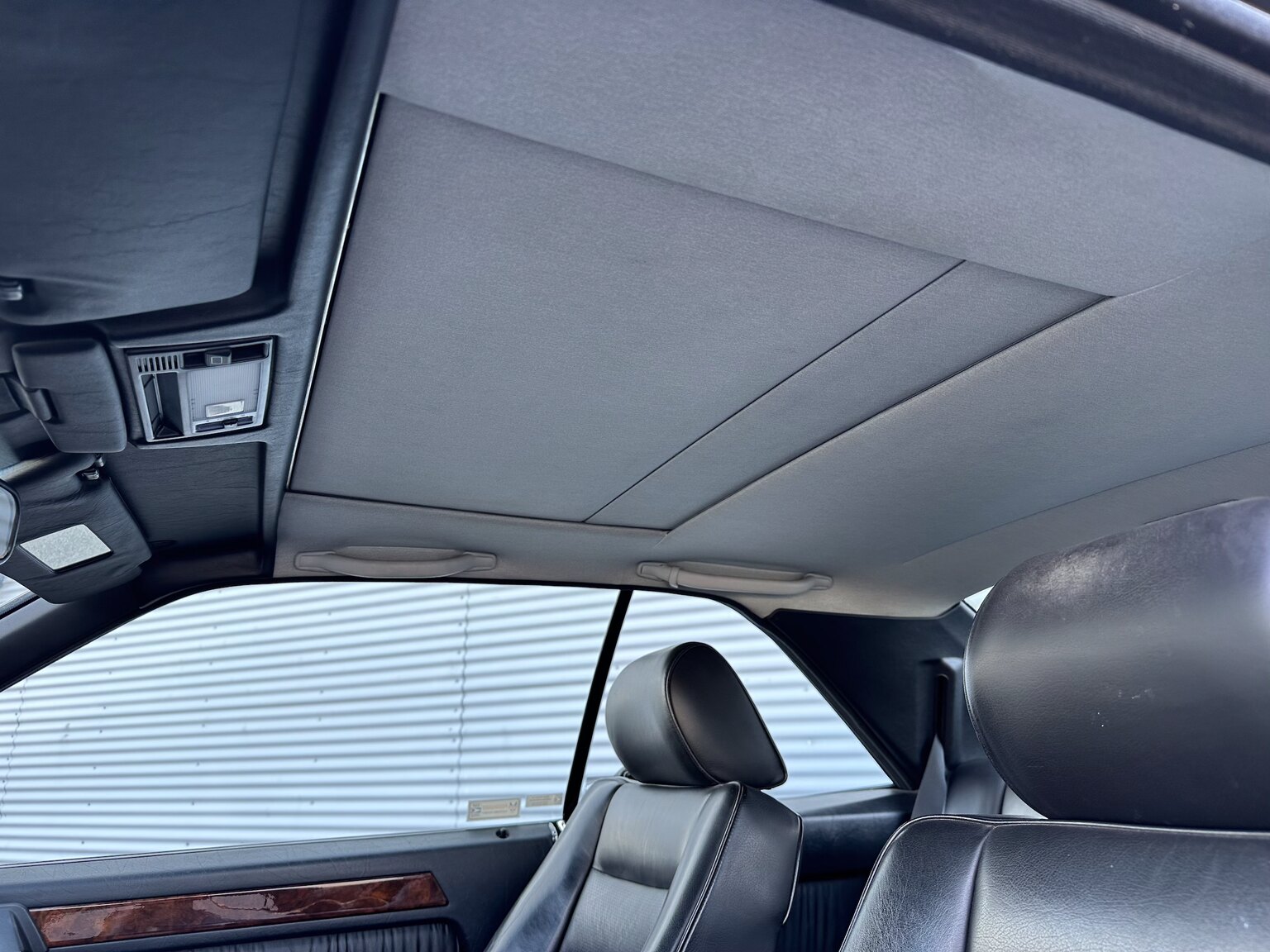 Interiörbild 1992 Mercedes-Benz 300 CE-24