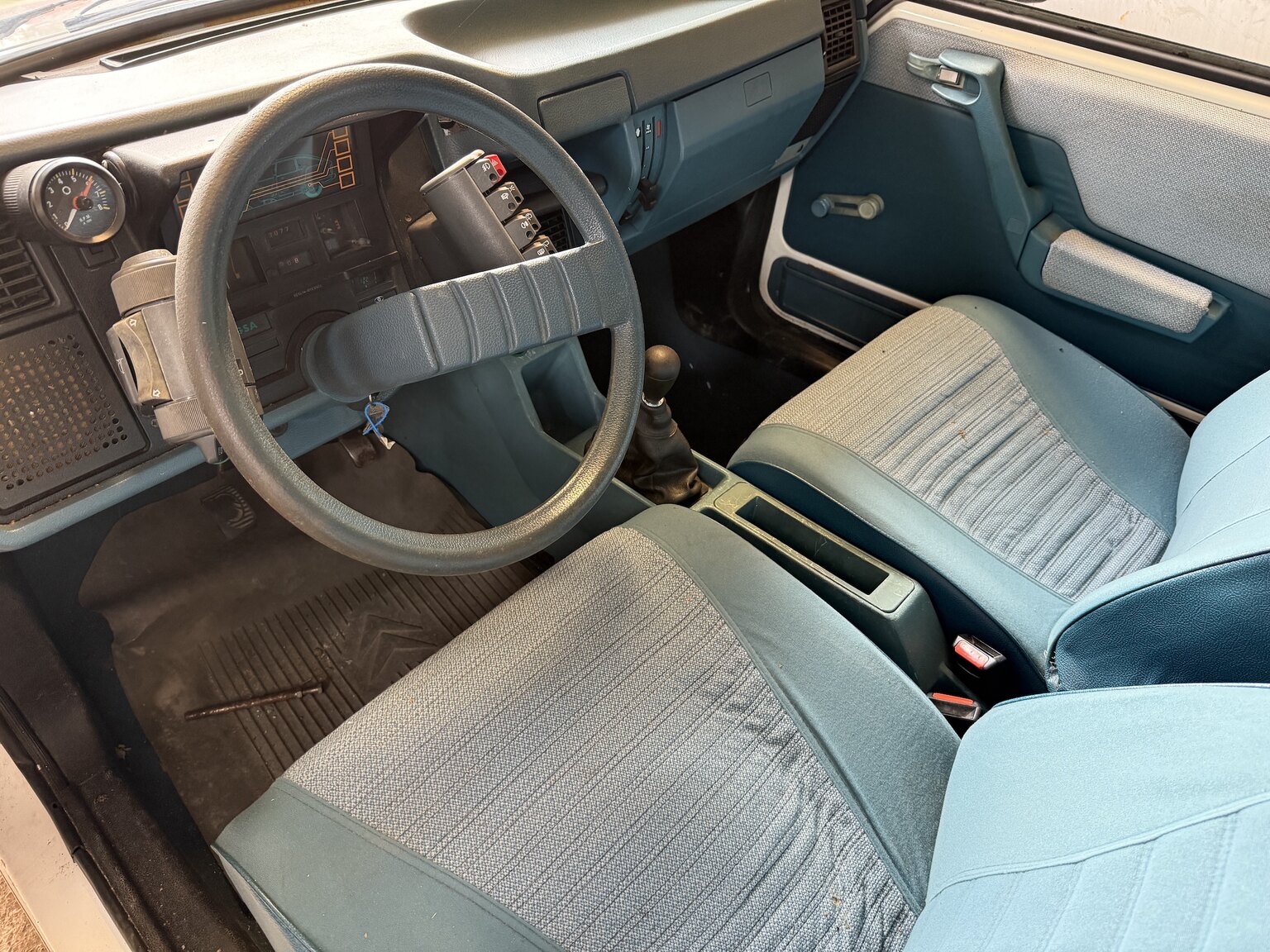 Interior image of 1984 Citroën GSA Break