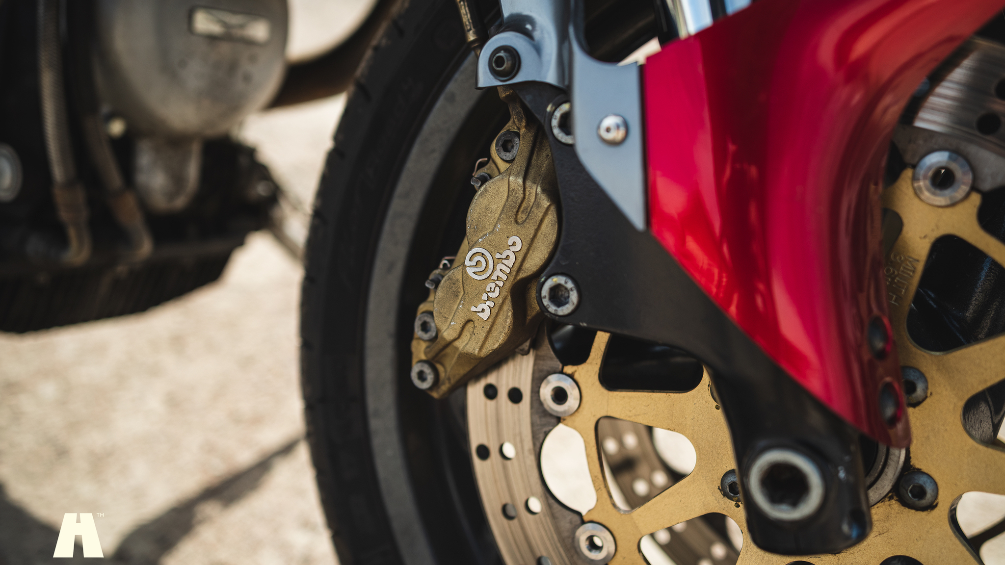 Aussenfoto 2002 Moto Guzzi V11 Le Mans (85)