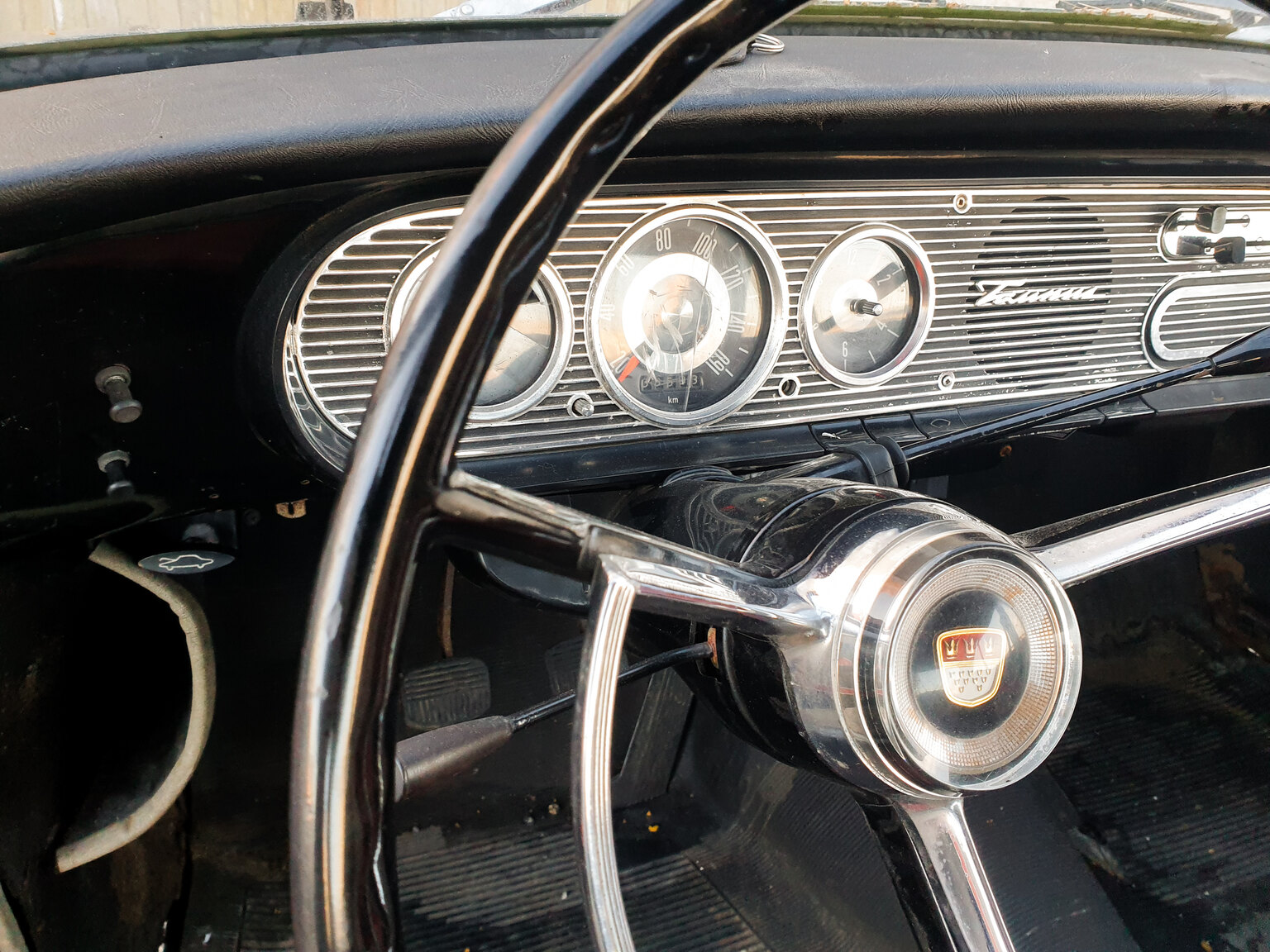 Interior image of 1964 Ford Taunus 17 M Super