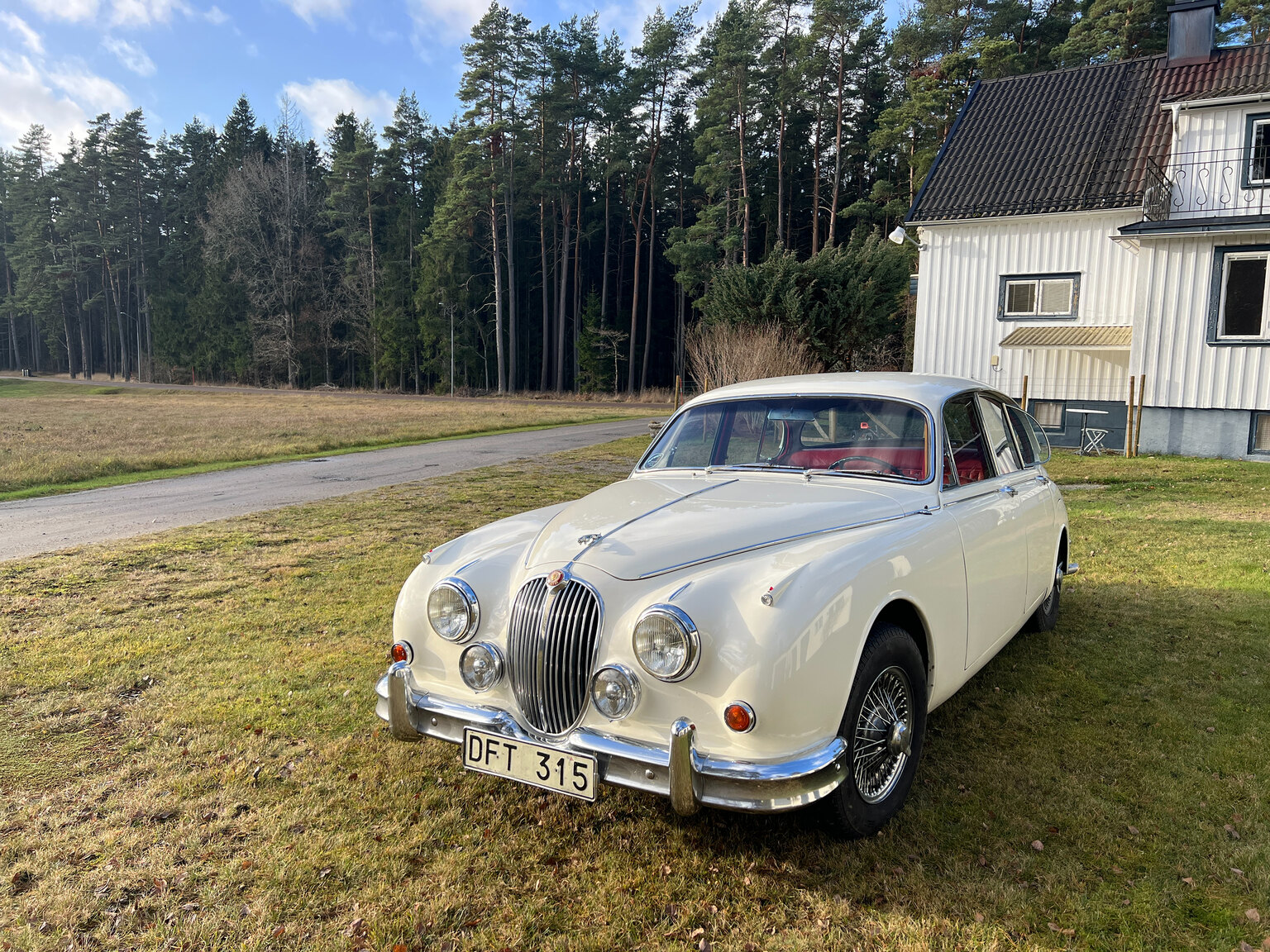 Exterior image of 1963 Jaguar Mark II 3.8 Litre