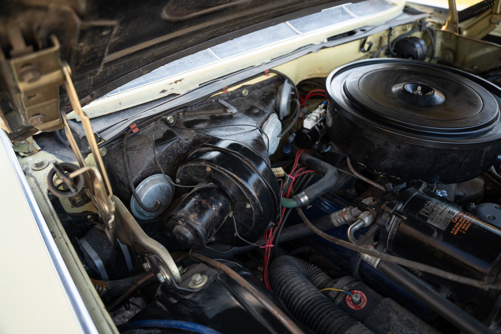 Image of 1962 Cadillac Coupé De Ville mechanics