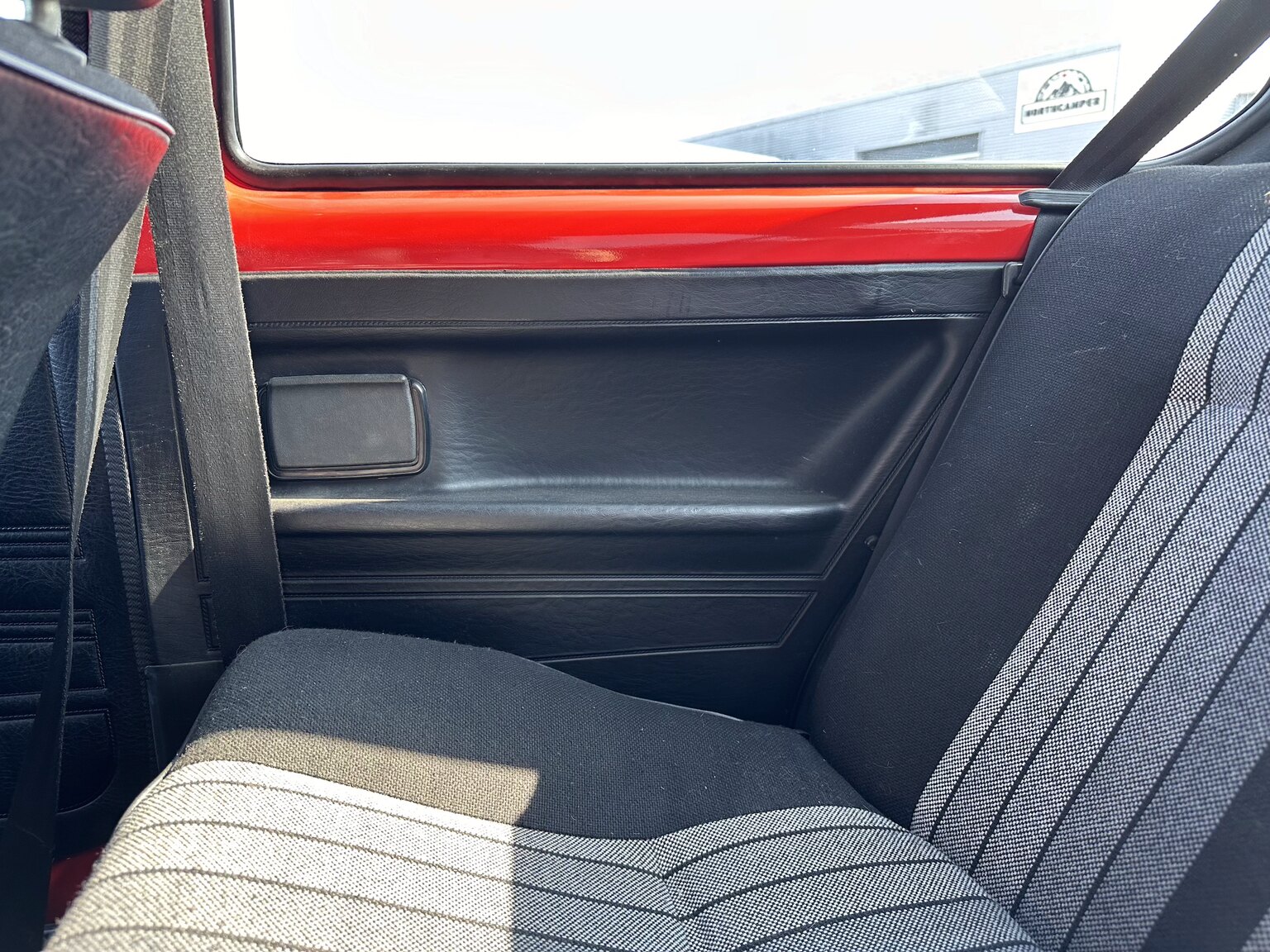 Innenraumfoto von 1984 Volkswagen Golf GTI