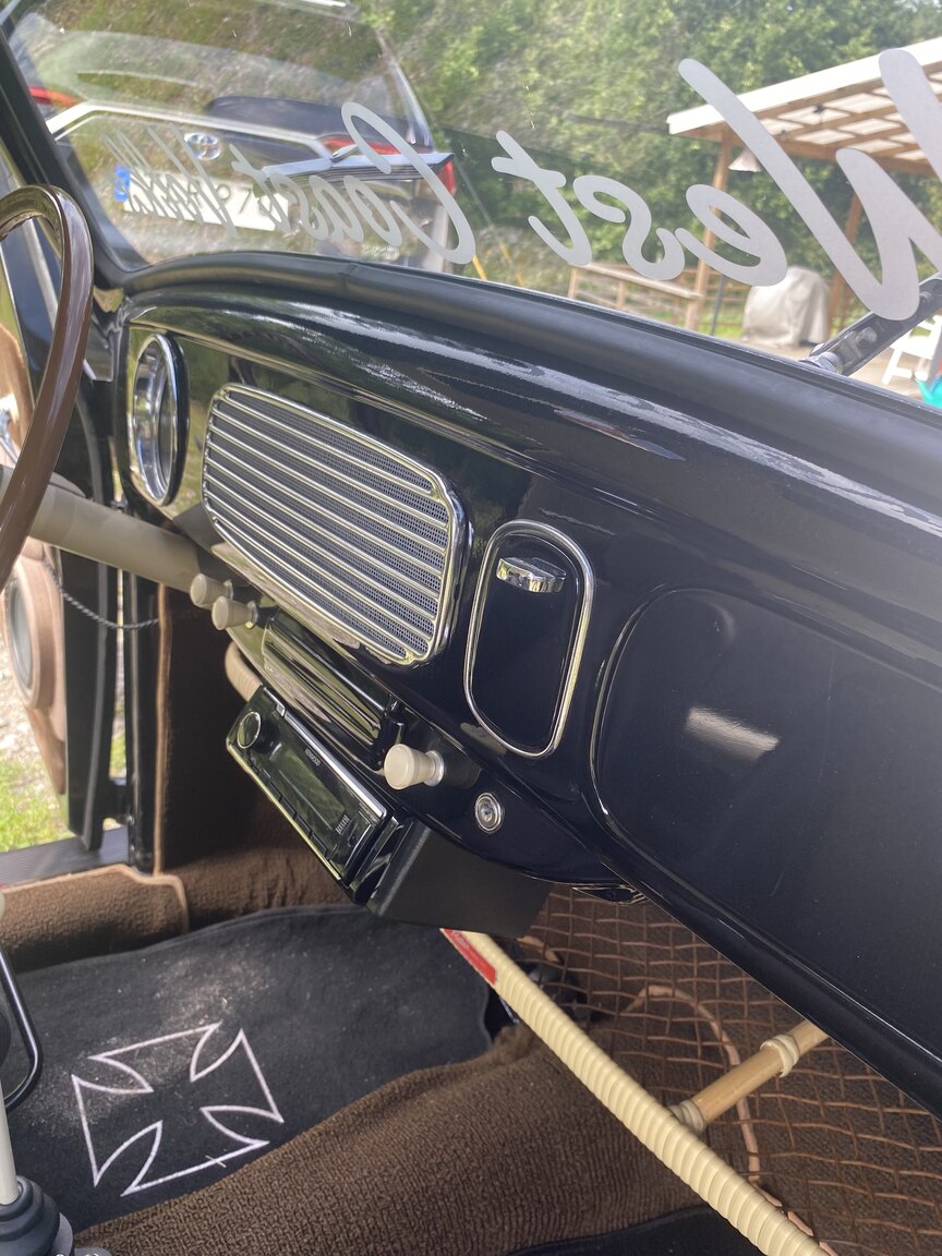 Interiörbild 1956 Volkswagen Beetle 
