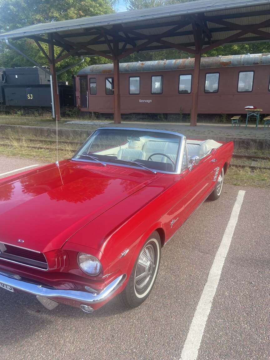 Exterior image of 1966 Ford Mustang Convertible