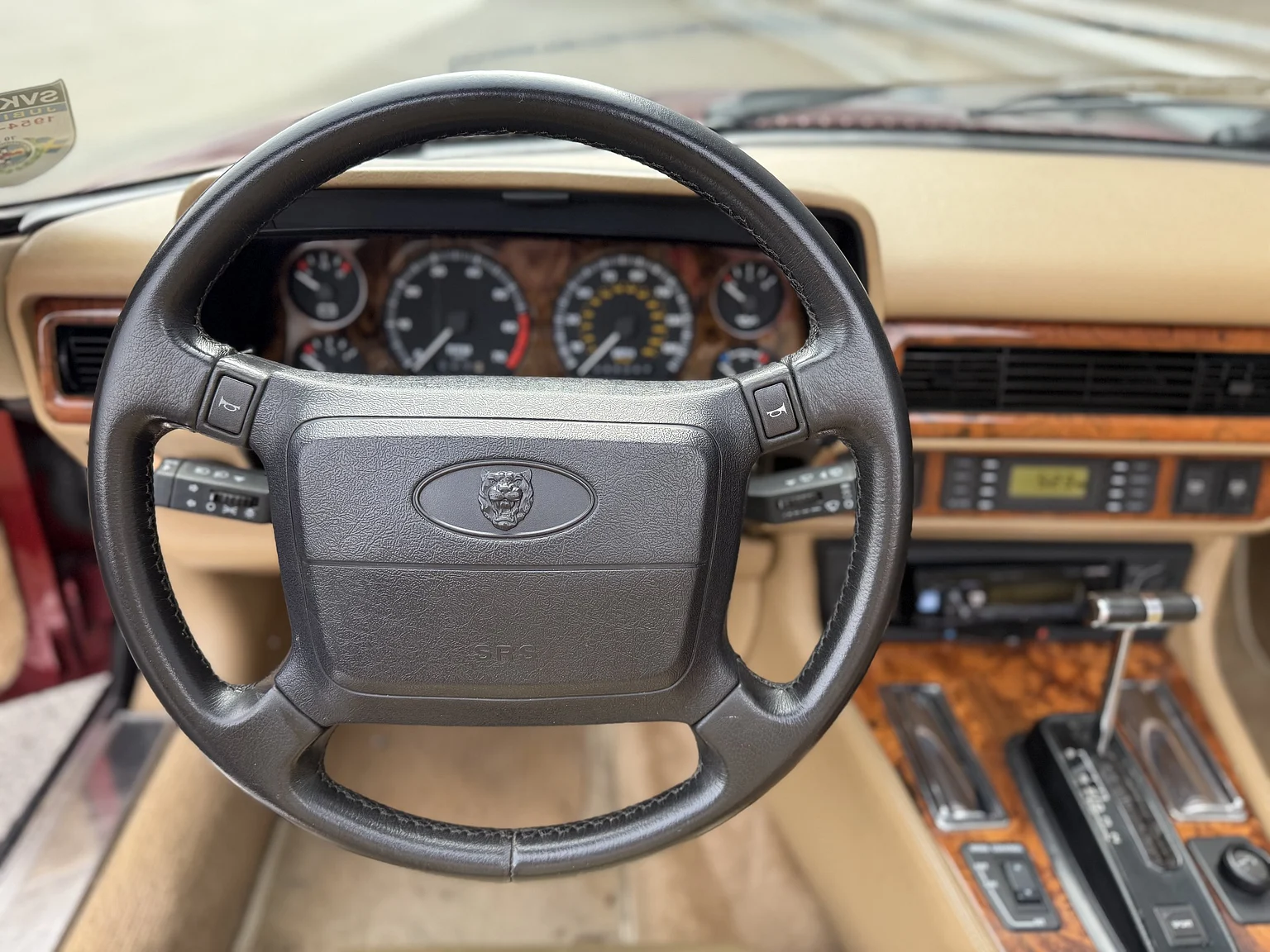 Interior image of 1993 Jaguar XjS Cabriolet (5)