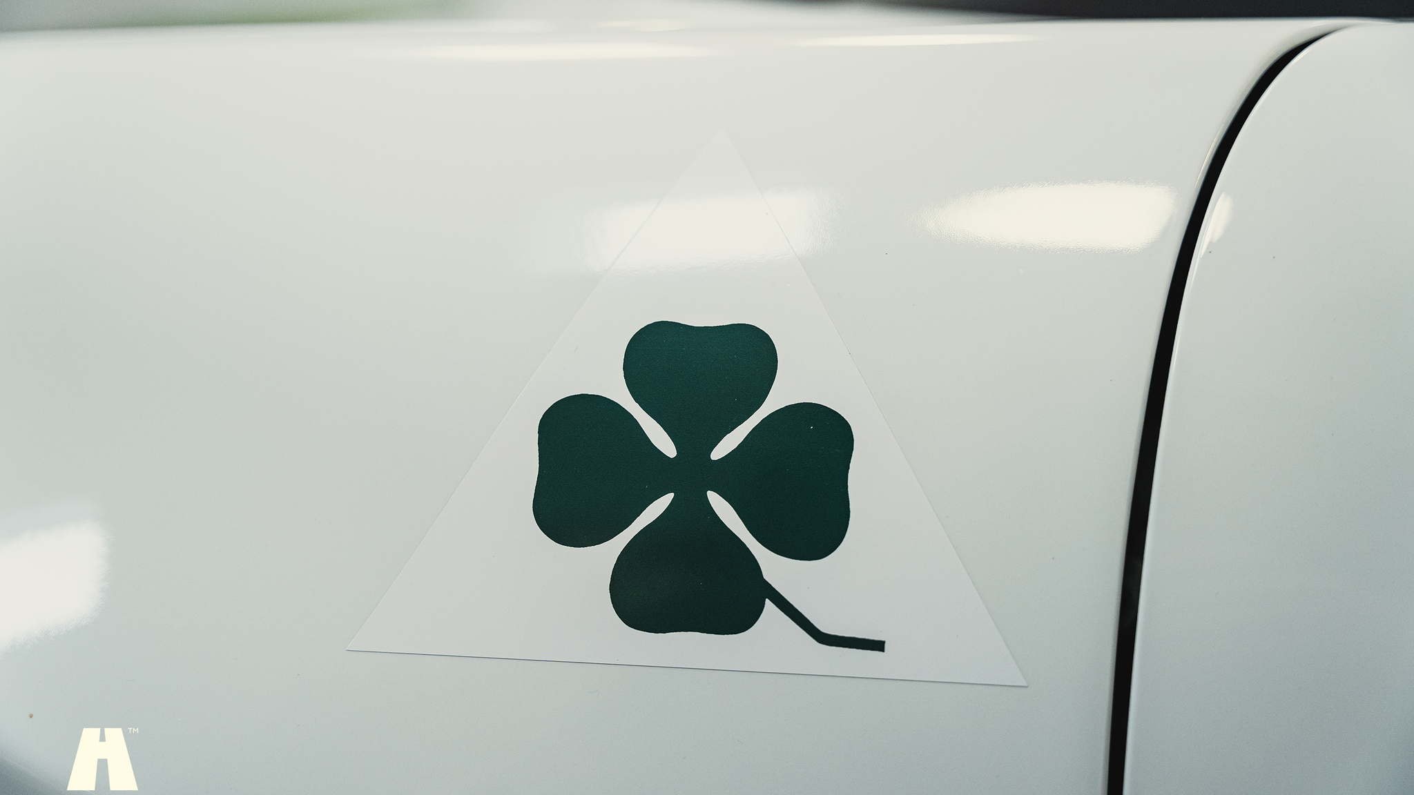 Exteriörbild på 2016 Alfa Romeo 4C (13)