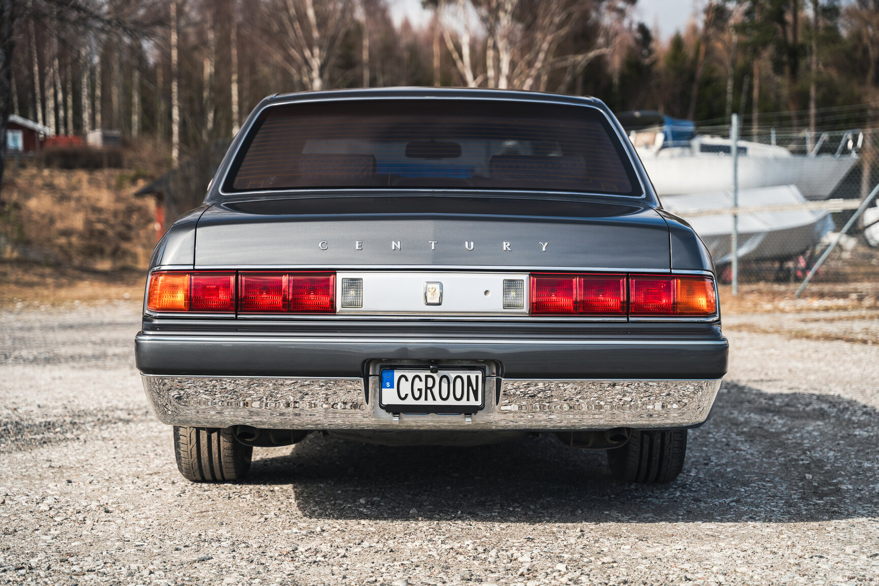Exteriörbild på 2000 Toyota Century