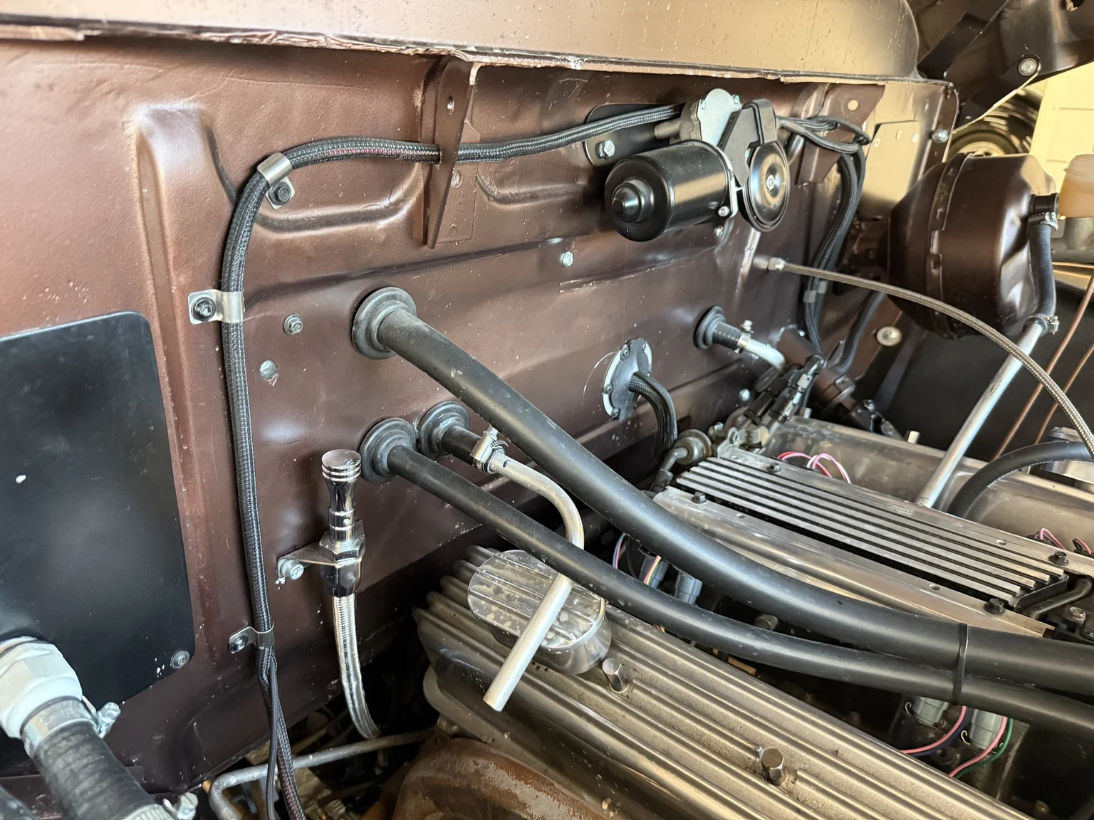 Image of 1956 Ford F-100 Restomod mechanics (11)